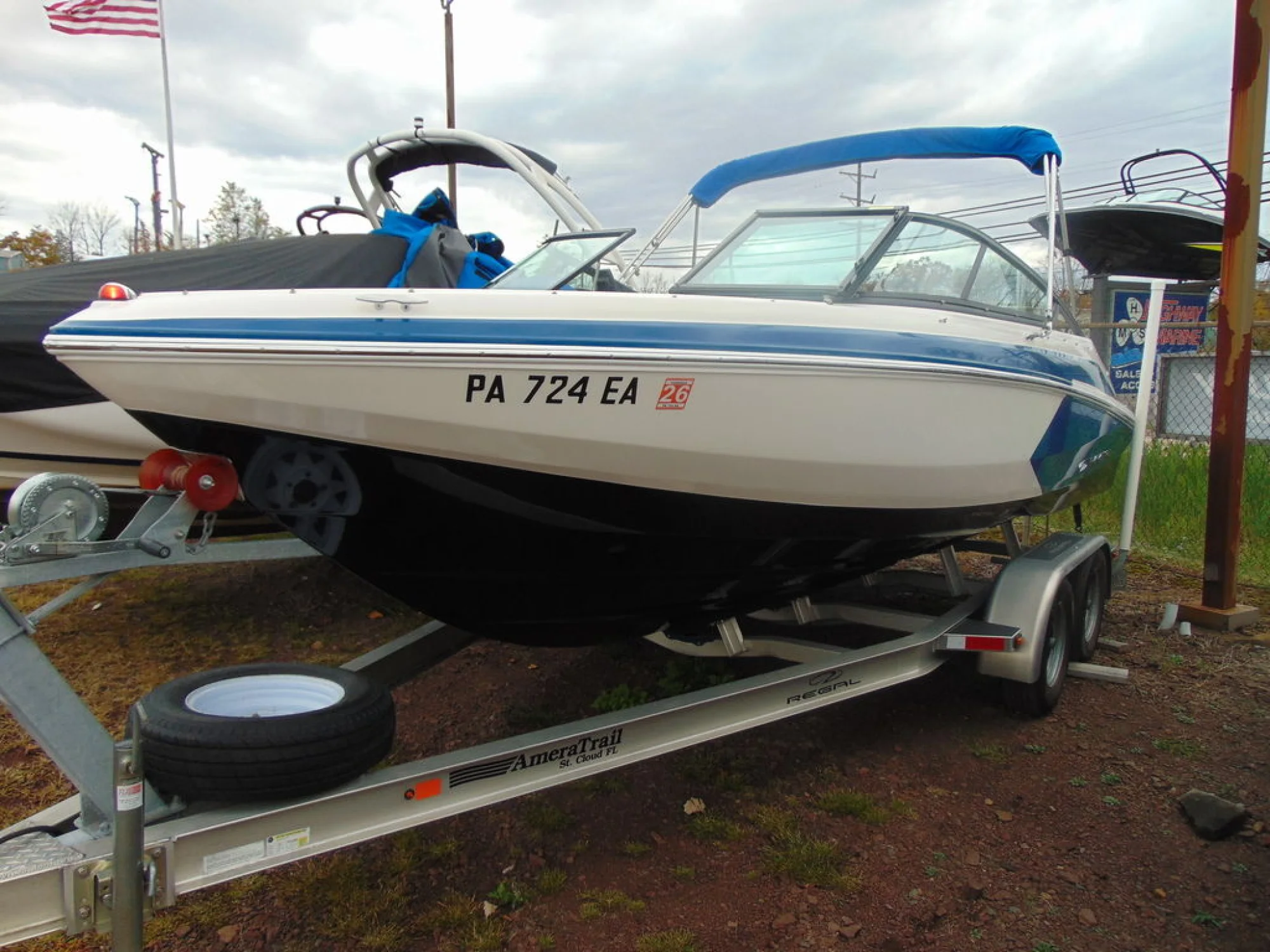 Regal 2000 ESX - Main Image