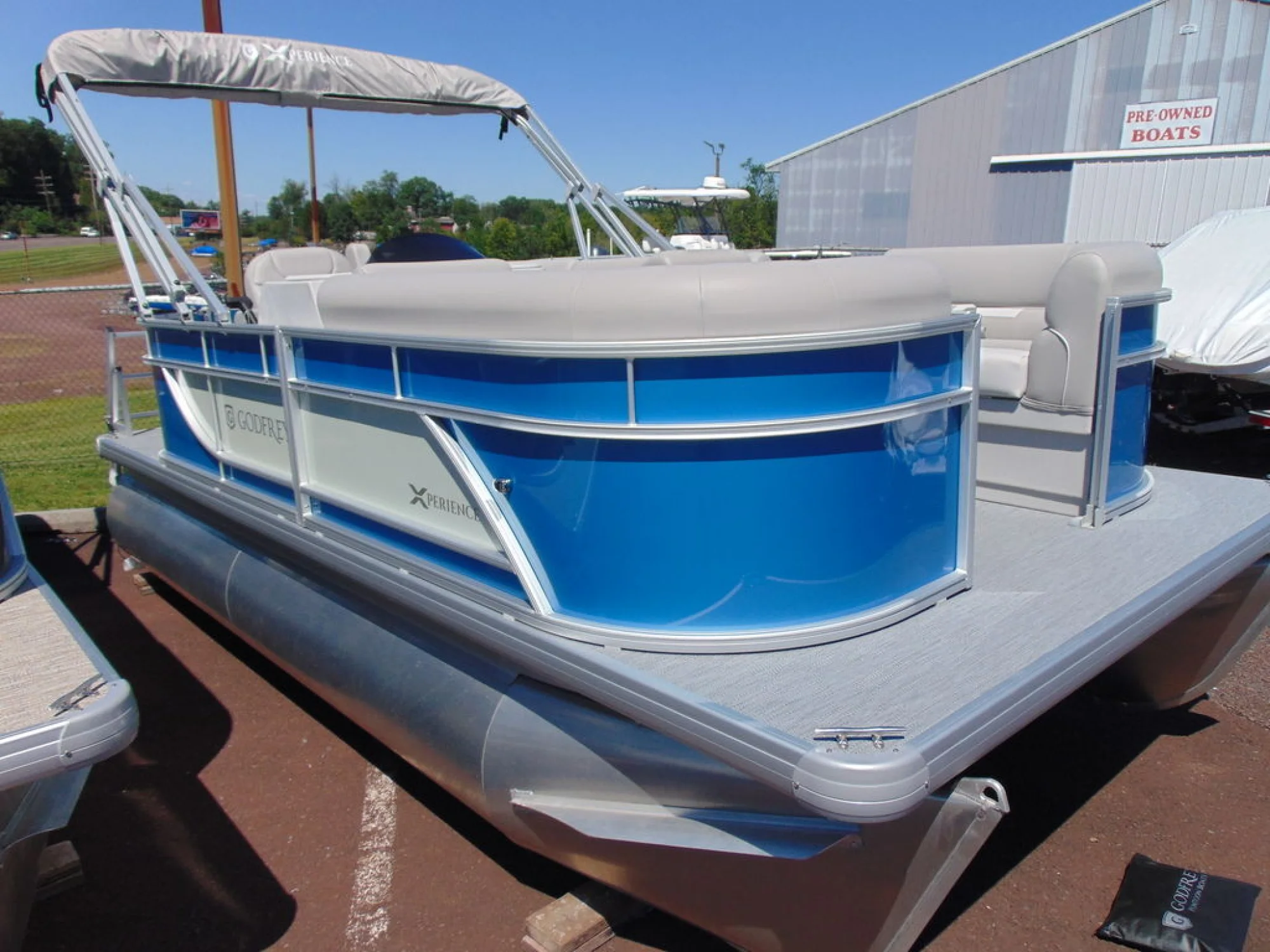 Godfrey Pontoons Xperience 1680 CX 25 in. Package - Image 3