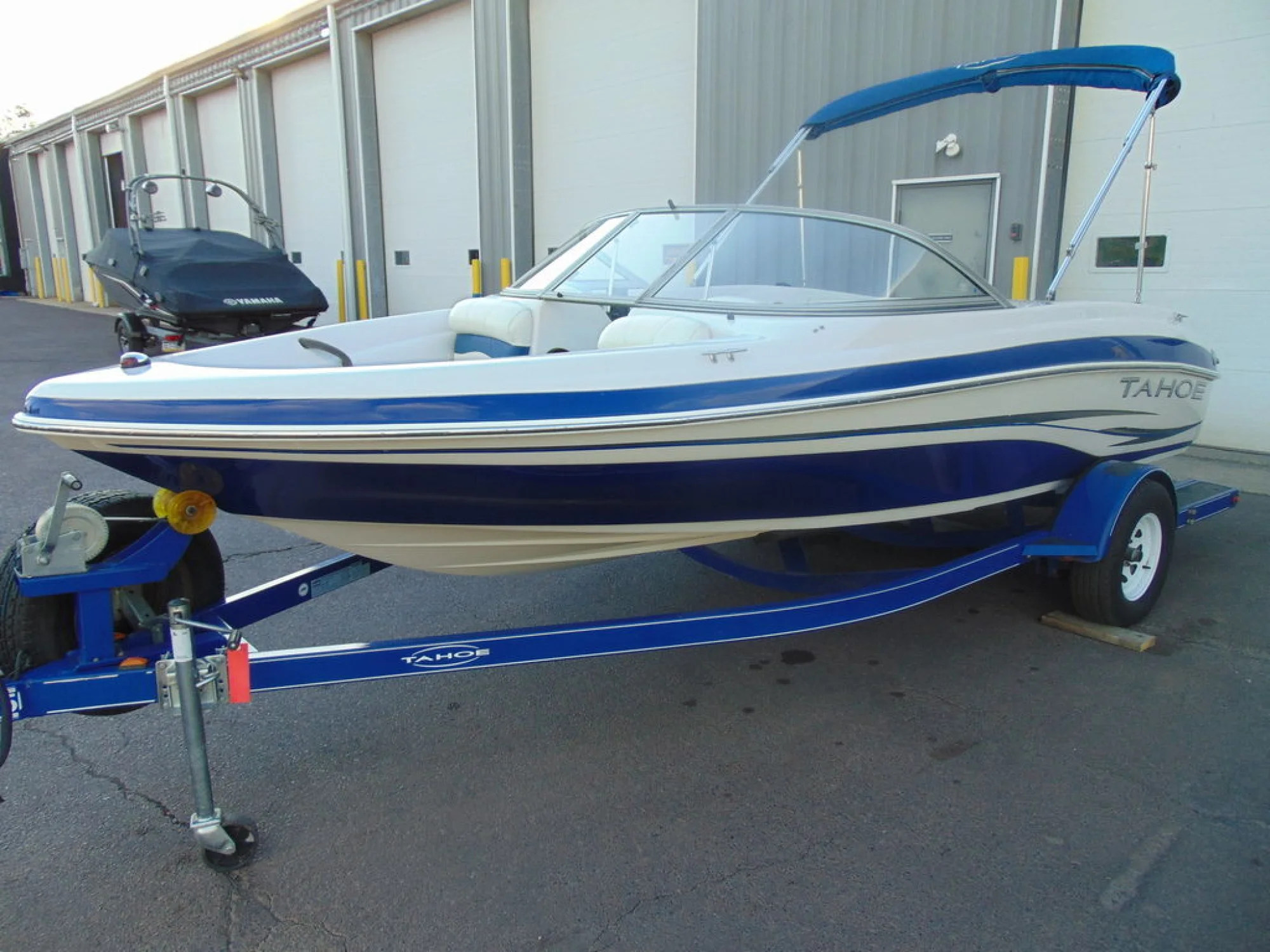 Tahoe C4 - Main Image