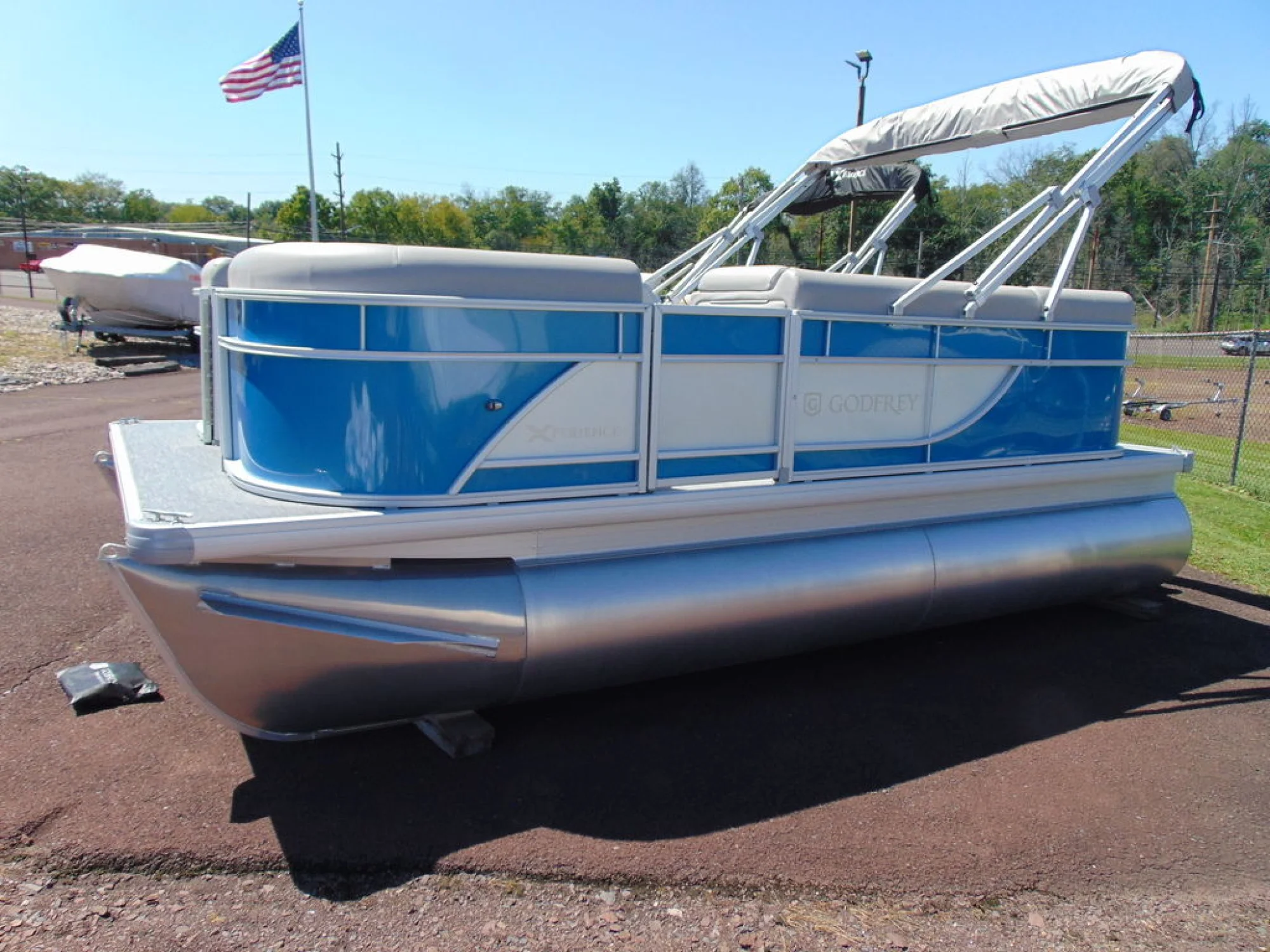 Godfrey Pontoons Xperience 1680 CX 25 in. Package - Main Image