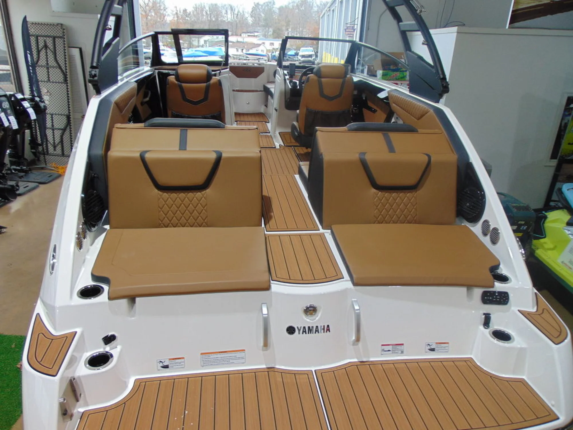 Yamaha Boats 222SD - Image 3