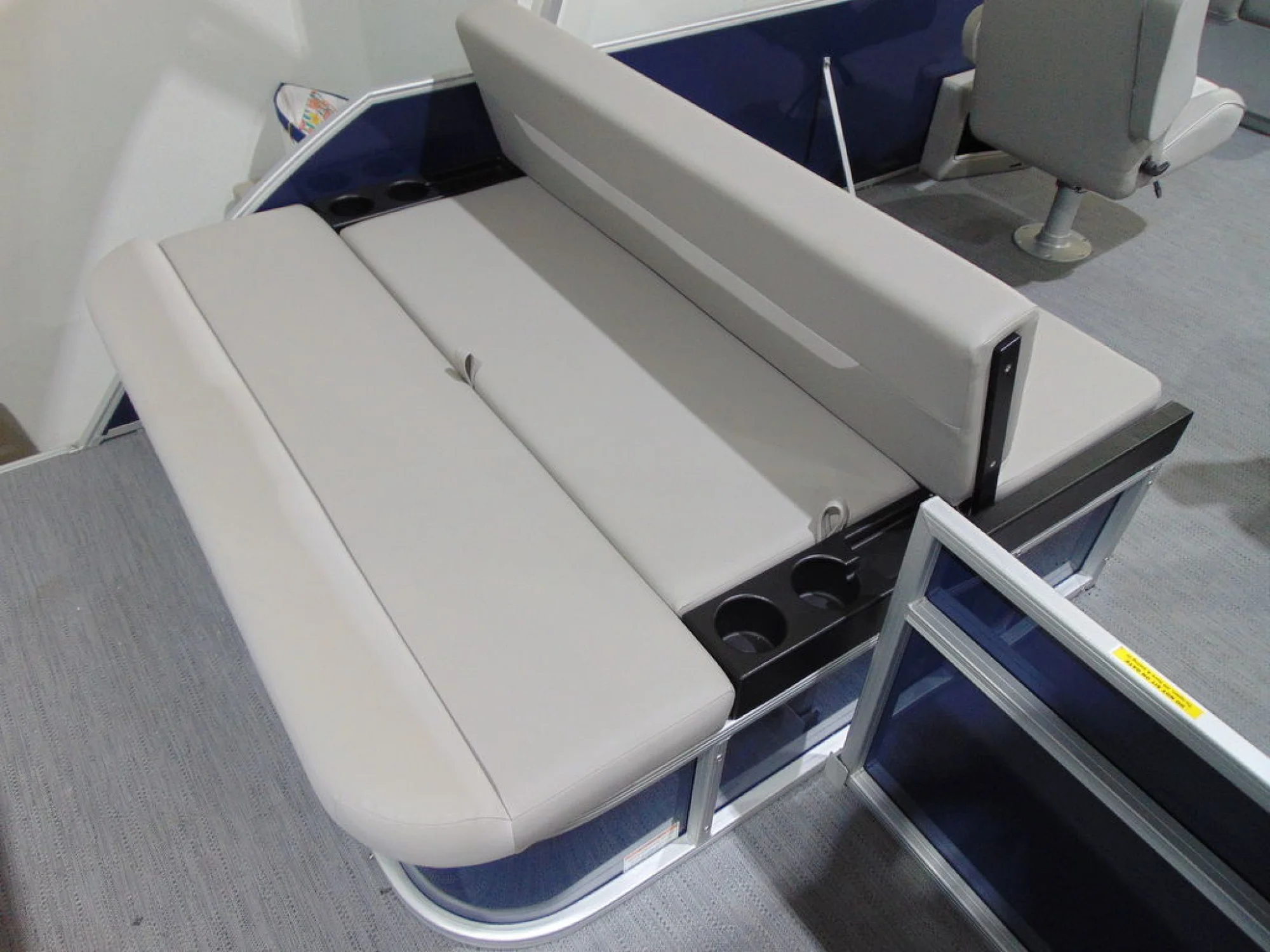 Godfrey Pontoons Sweetwater 2286 SFL Sport Tube 27 in. Package - Image 3