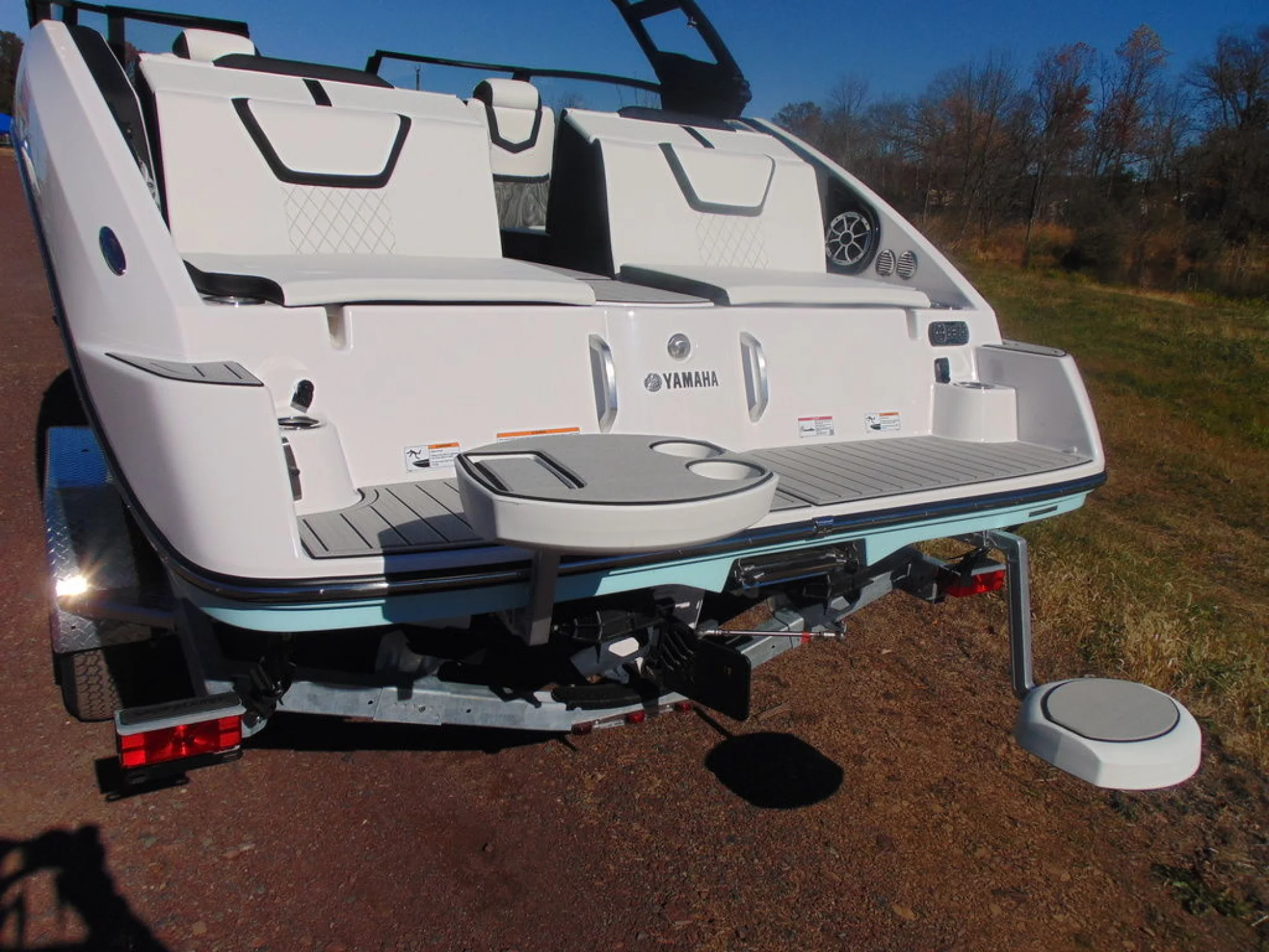 Yamaha Boats 222S - Image 5