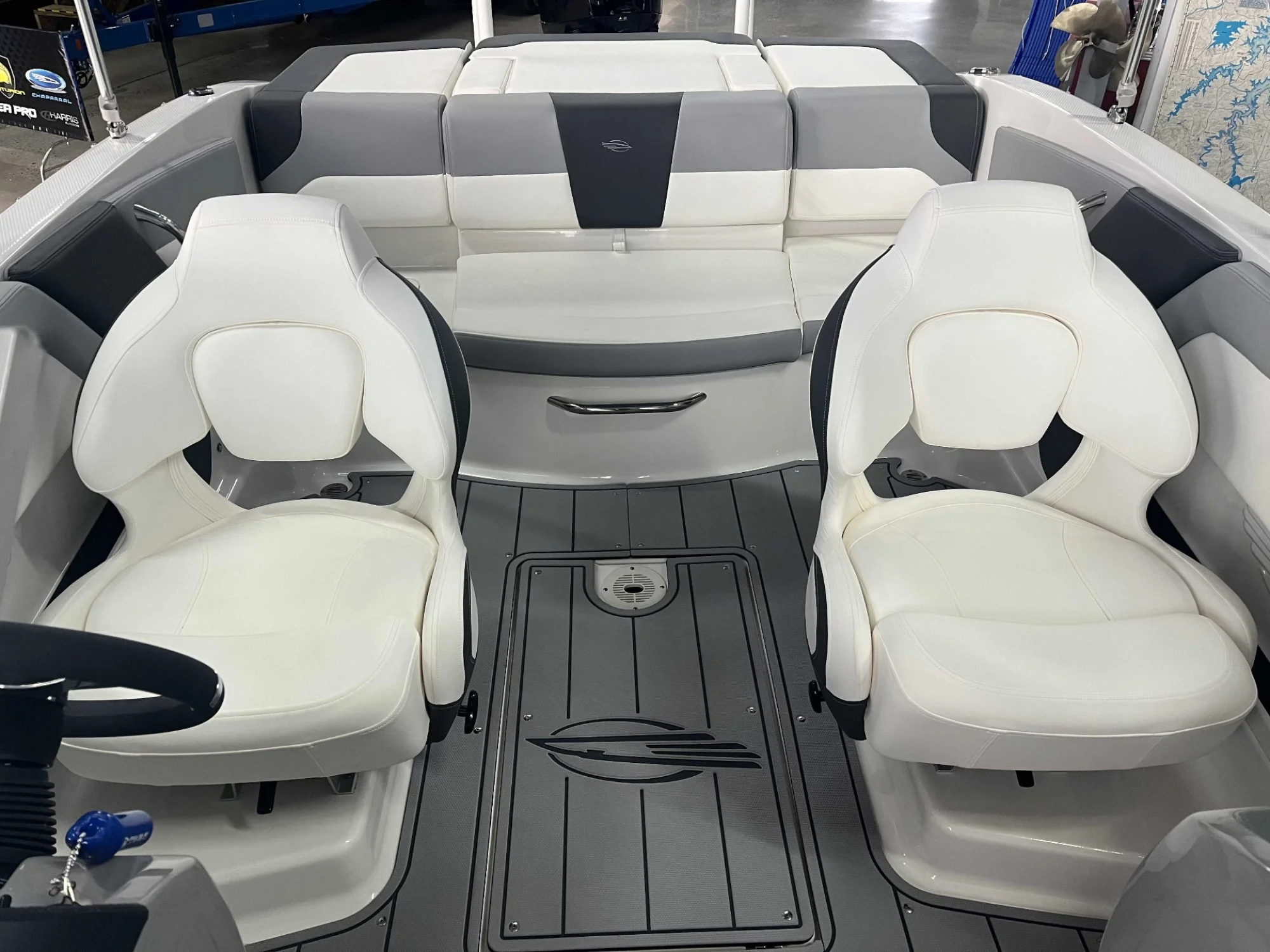 2024 Chaparral 19 SSi OB - Image 3