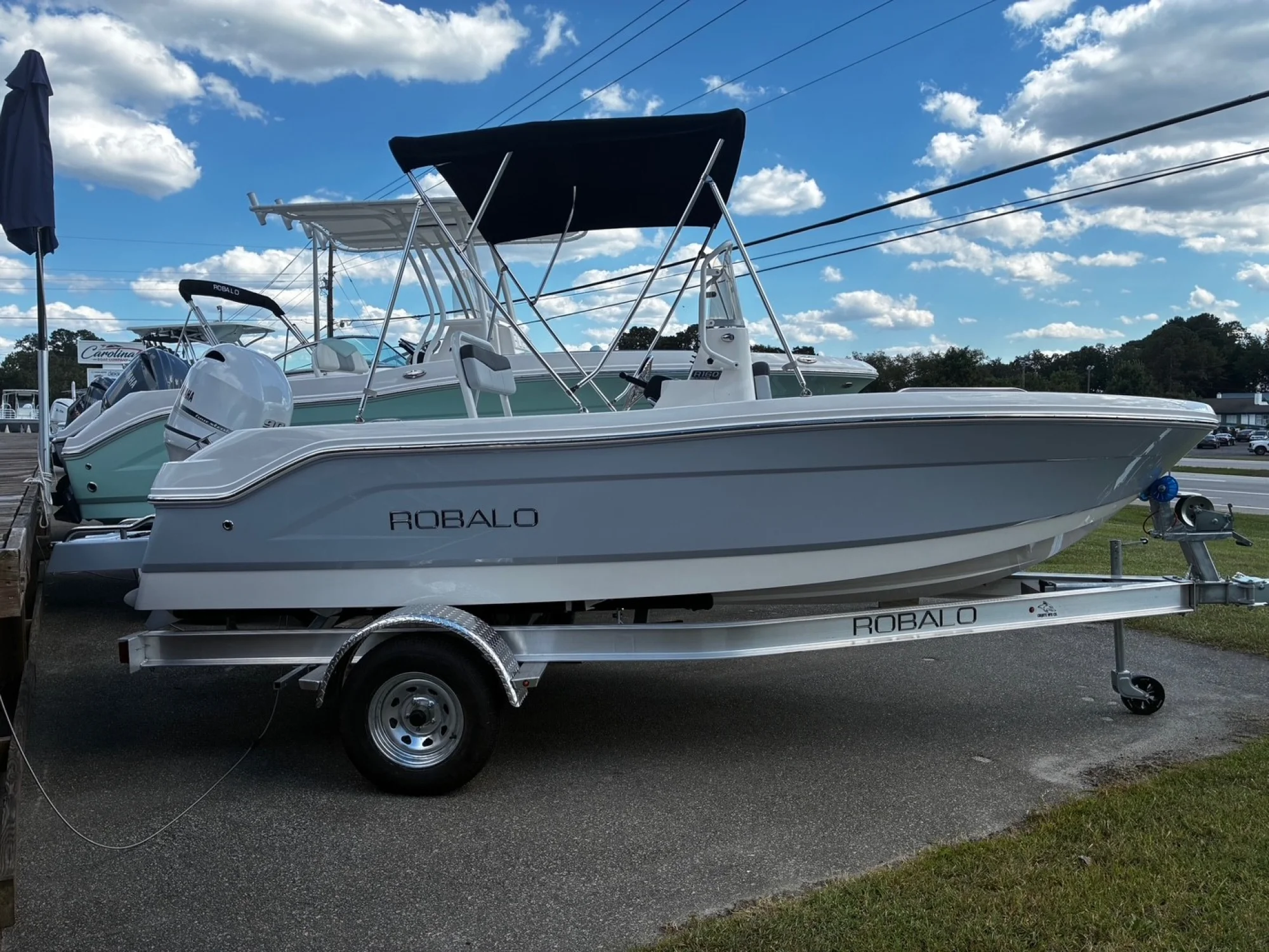 2025 Robalo R160 Alloy Gray/White