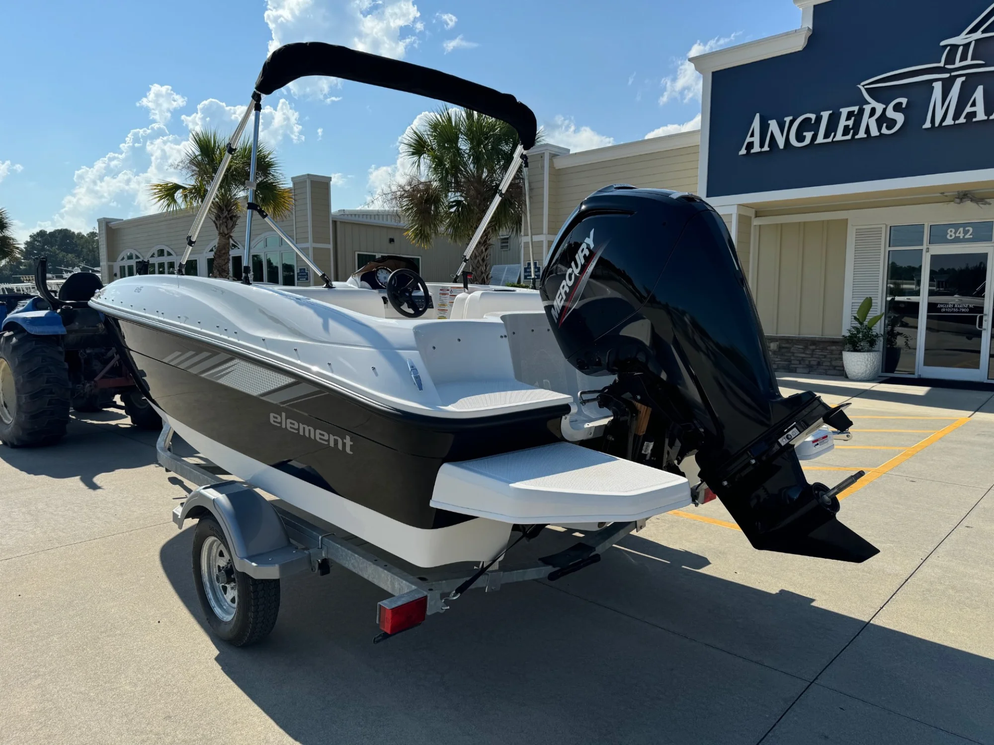 2026 Bayliner E16 Black/White - Image 3
