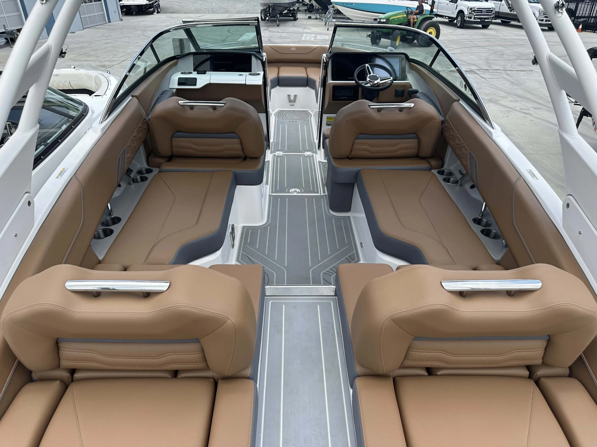 2025 Regal LS4 Surf Ultimate - Image 5