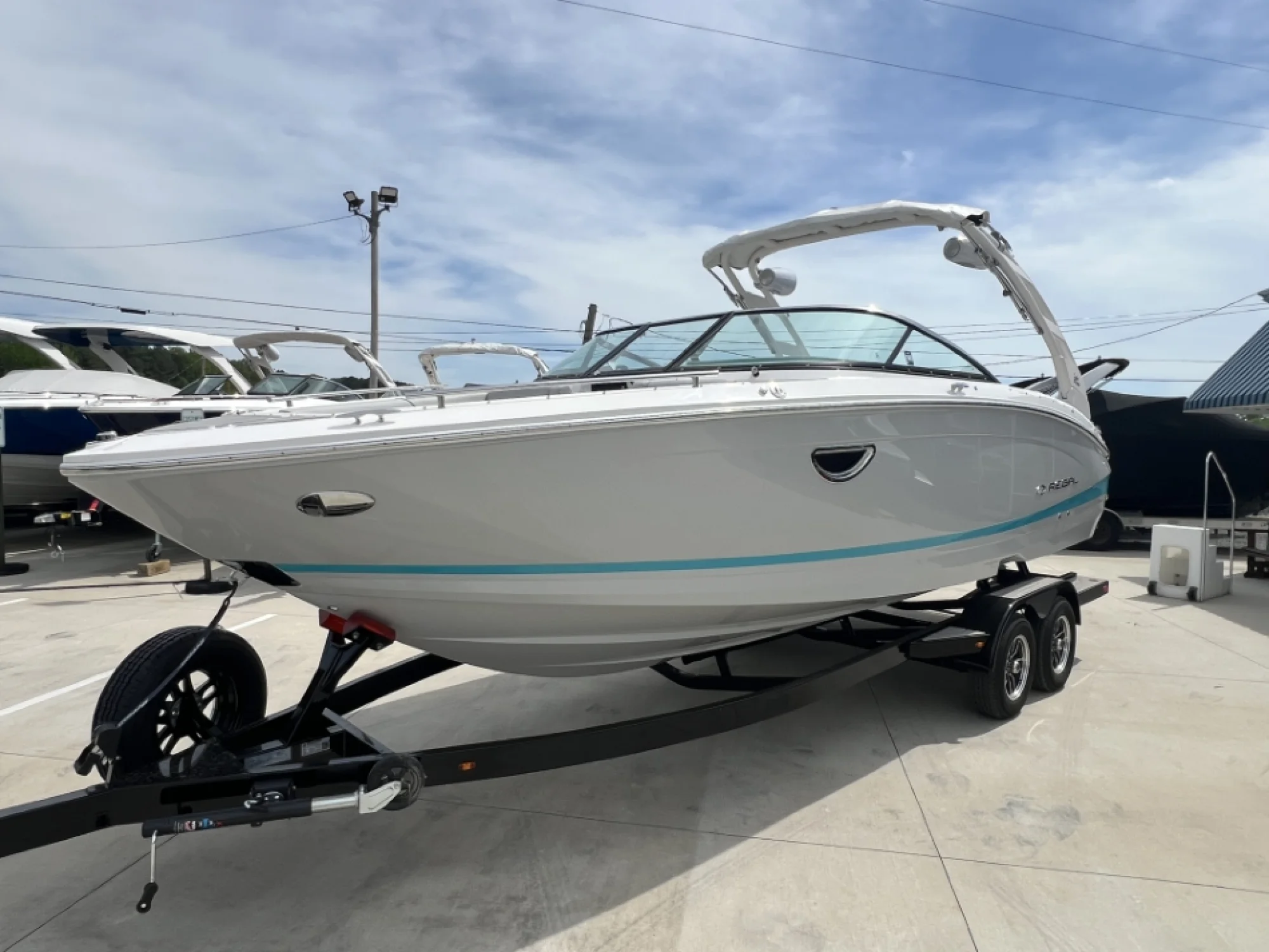 2025 27' Regal LS6 Surf Ultimate