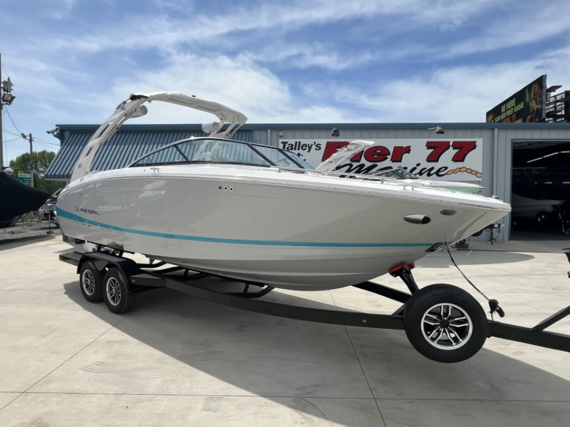 2025 27' Regal LS6 Surf Ultimate - Image 2