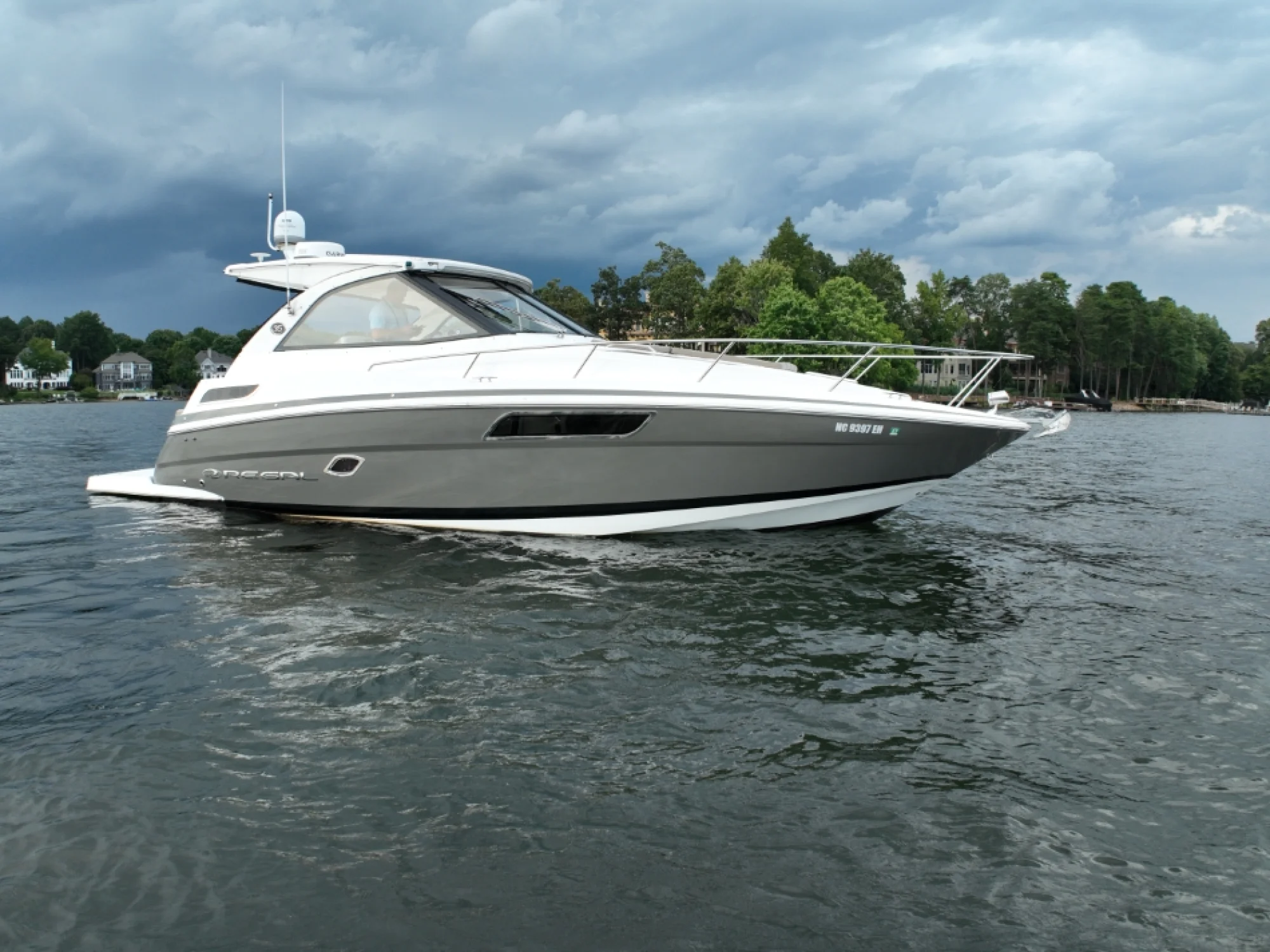 2017 Regal 35 Sport Coupe - Image 2