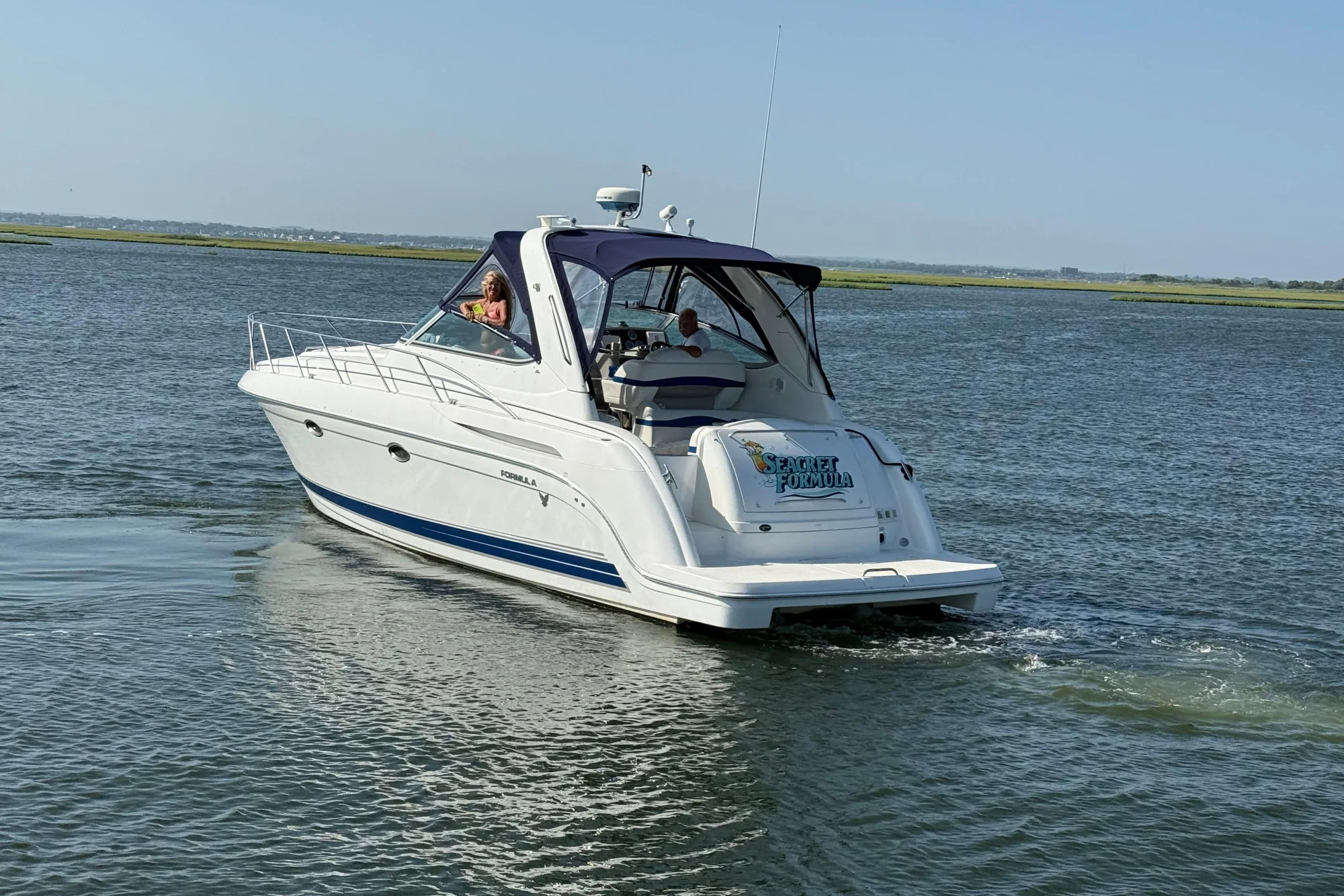 2003 Formula 37 Performance Cruiser - Image 2