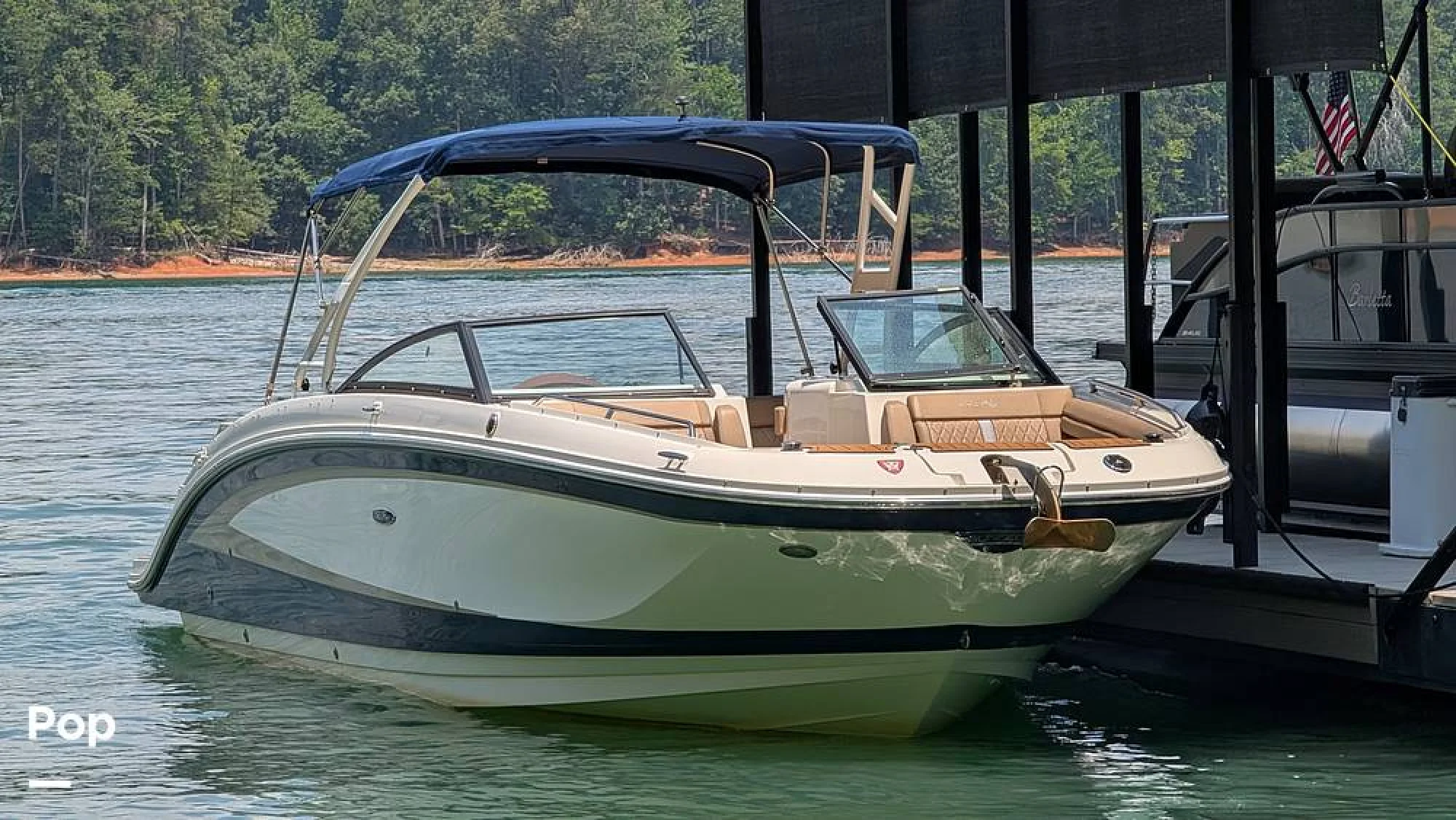 2016 Sea Ray 290 Sundeck - Image 2