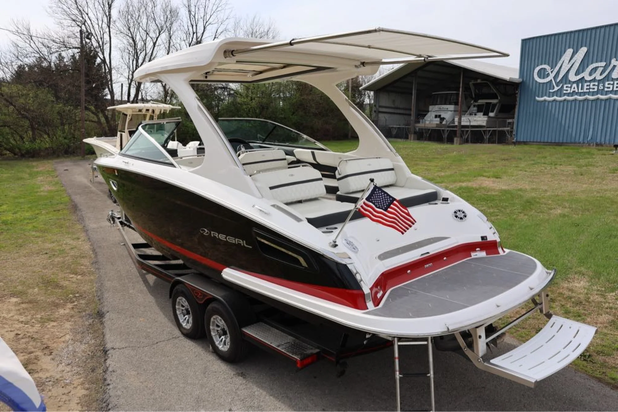 2023 Regal 2800 - Image 2