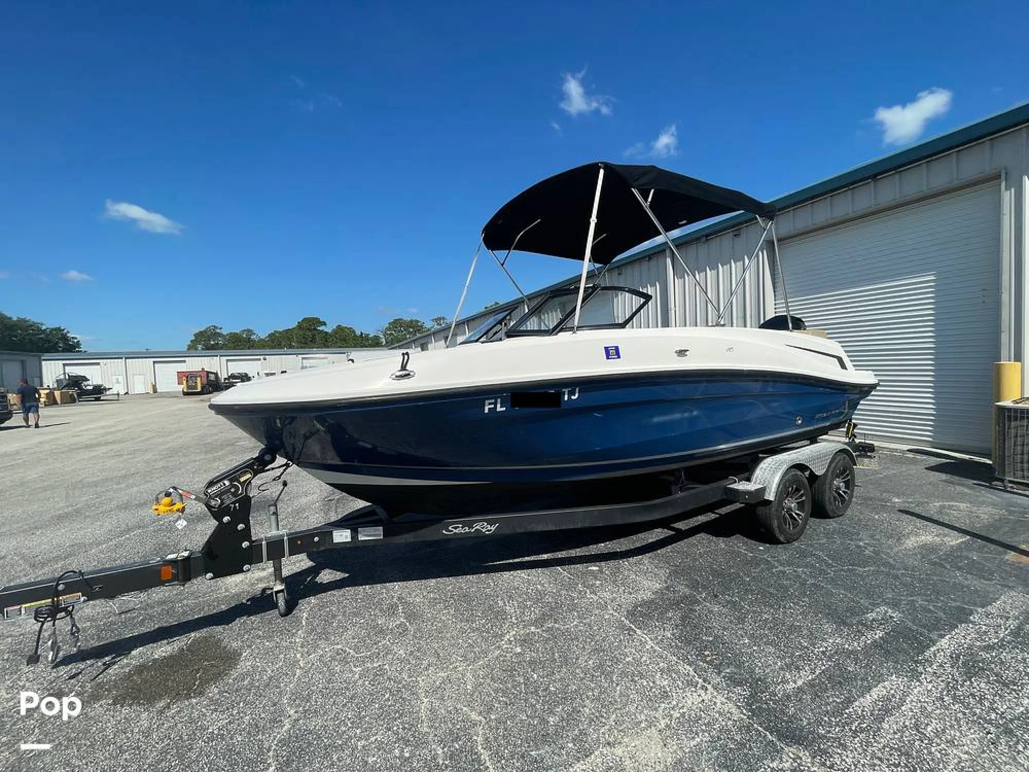 2023 Bayliner VR5 OB - Image 4