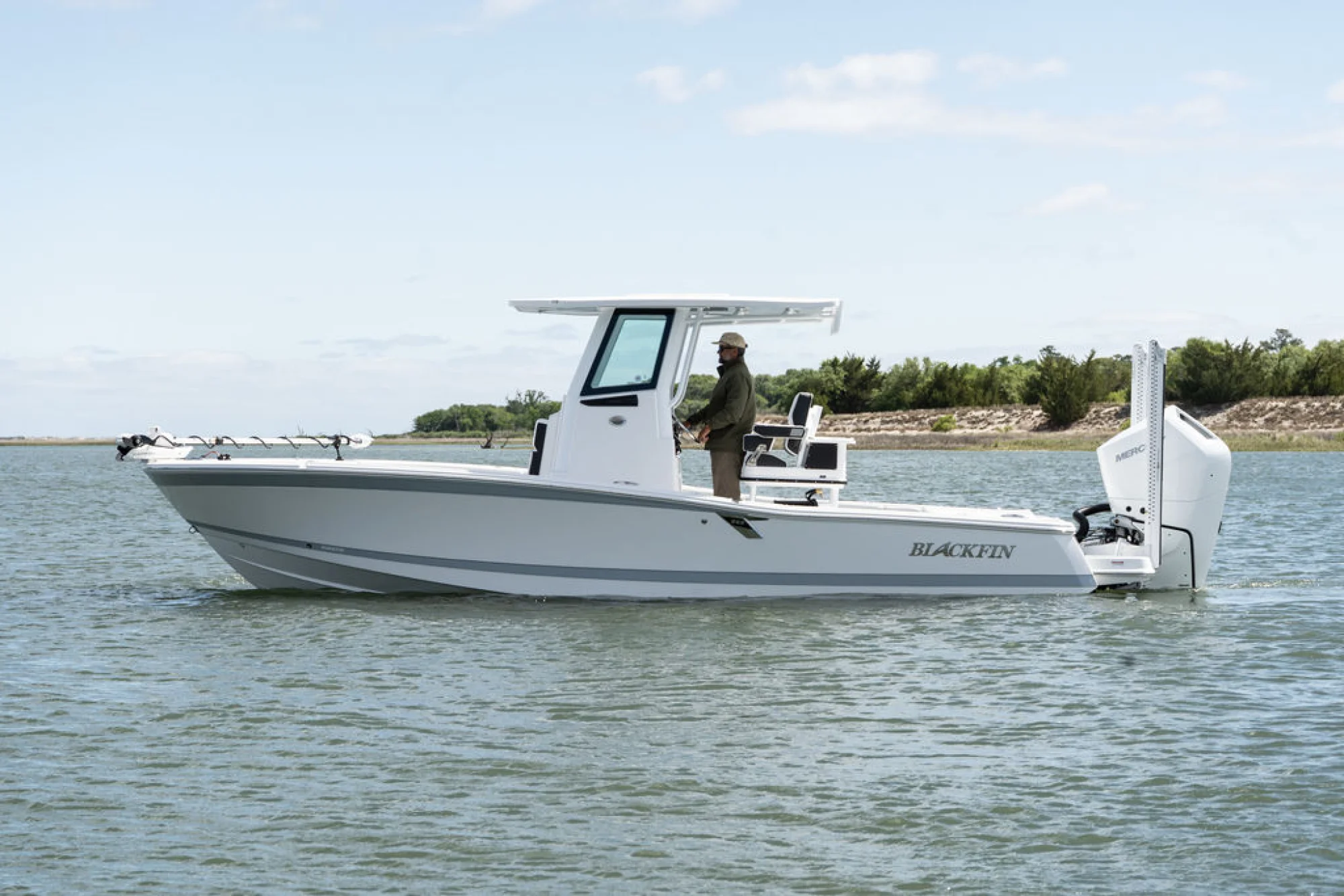 Blackfin 242HB - Main Image