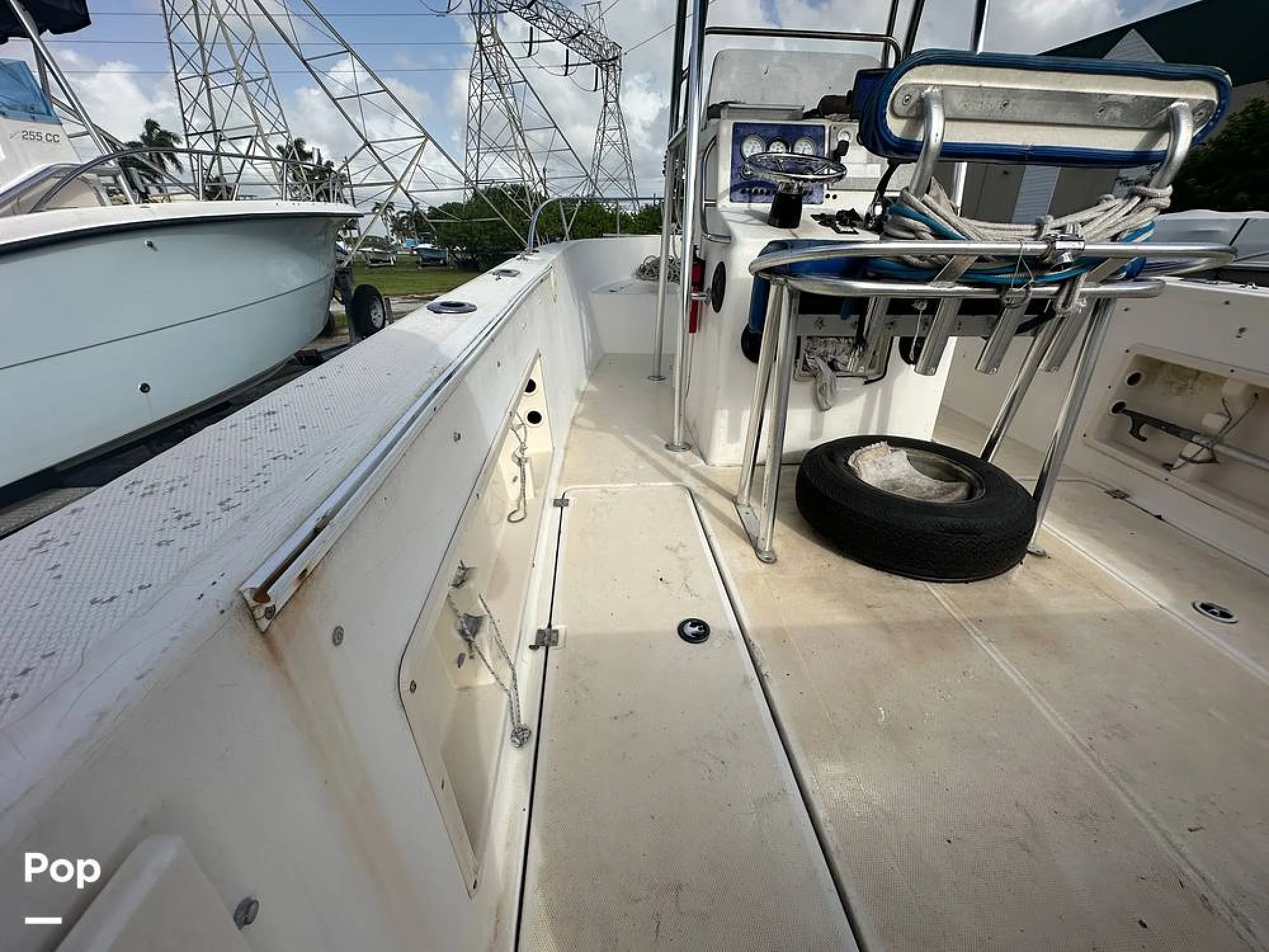 2001 Sea Fox 257 CC - Image 3
