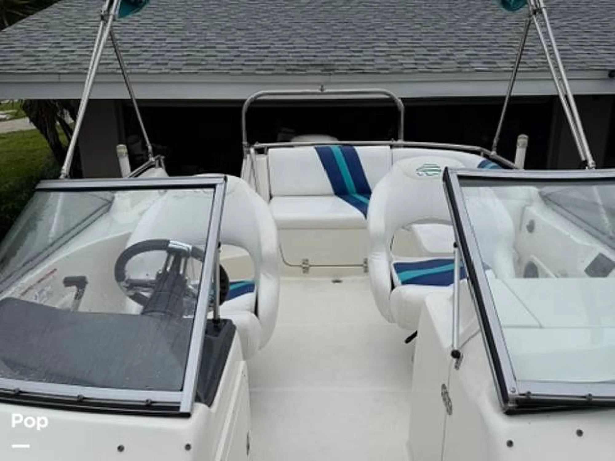 2021 Splendor 239 Sunstar - Image 4