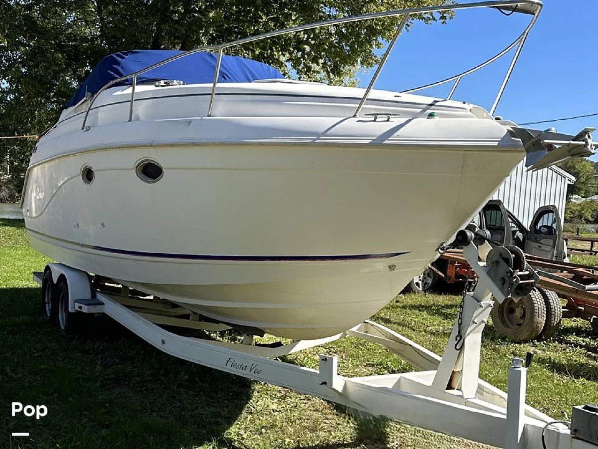1999 Rinker Fiesta Vee 270 - Image 2