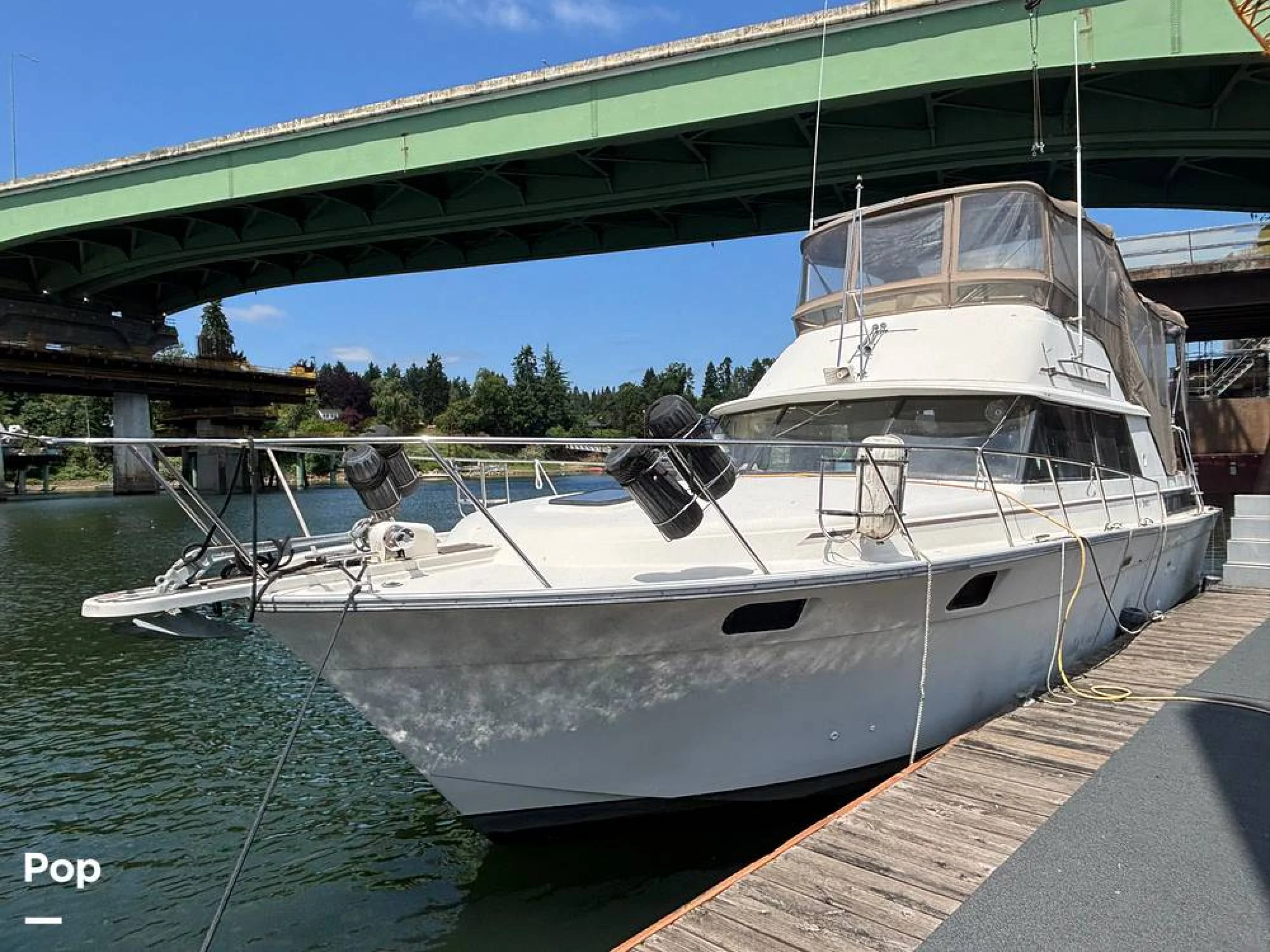 1983 Silverton Aft Cabin 40 - Main Image
