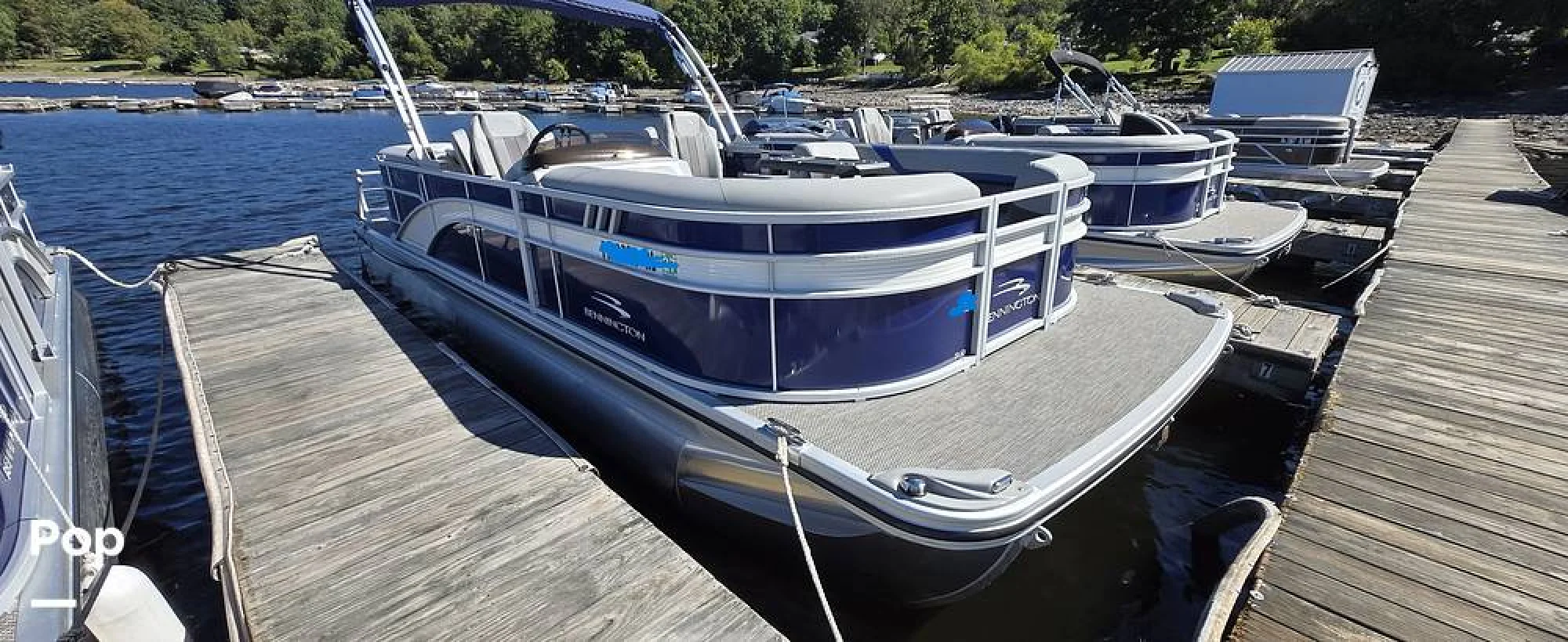 2023 Bennington SX22 - Main Image