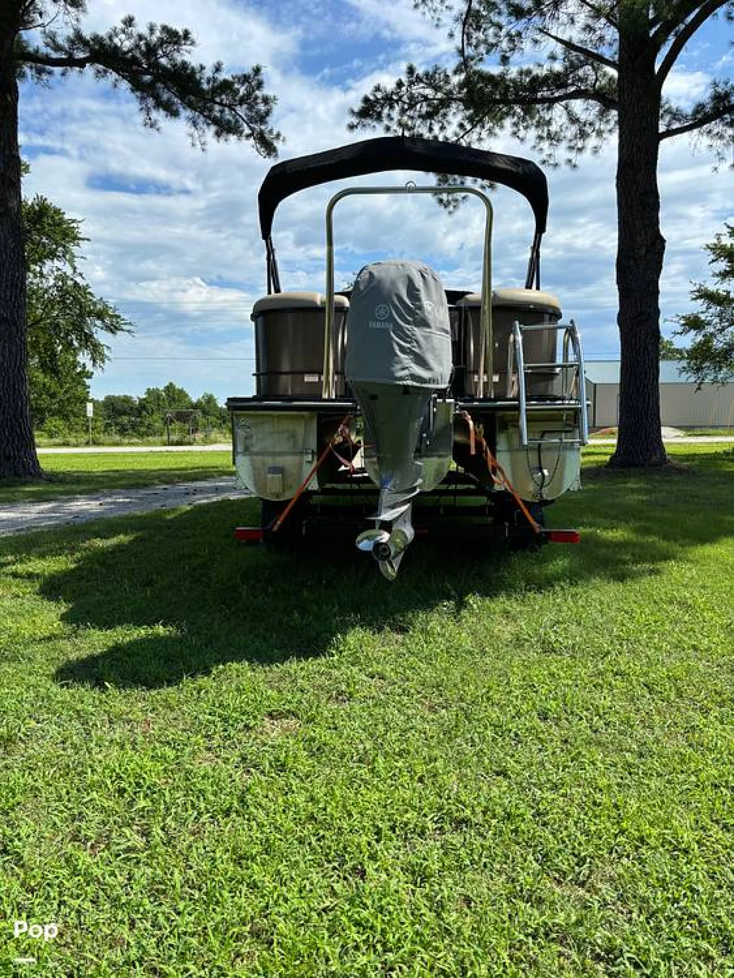 2022 SunCatcher Fusion 324RC - Image 2