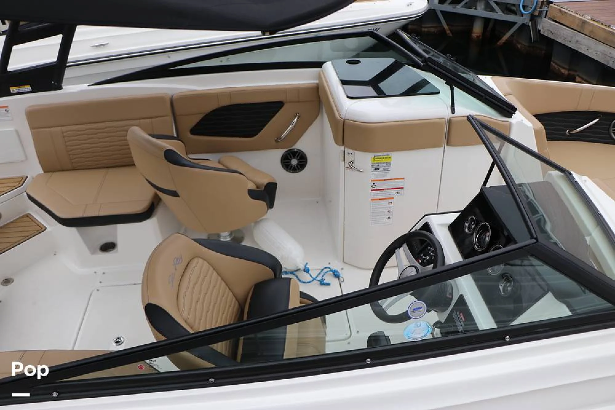 2024 Sea Ray SPX 230 - Image 4