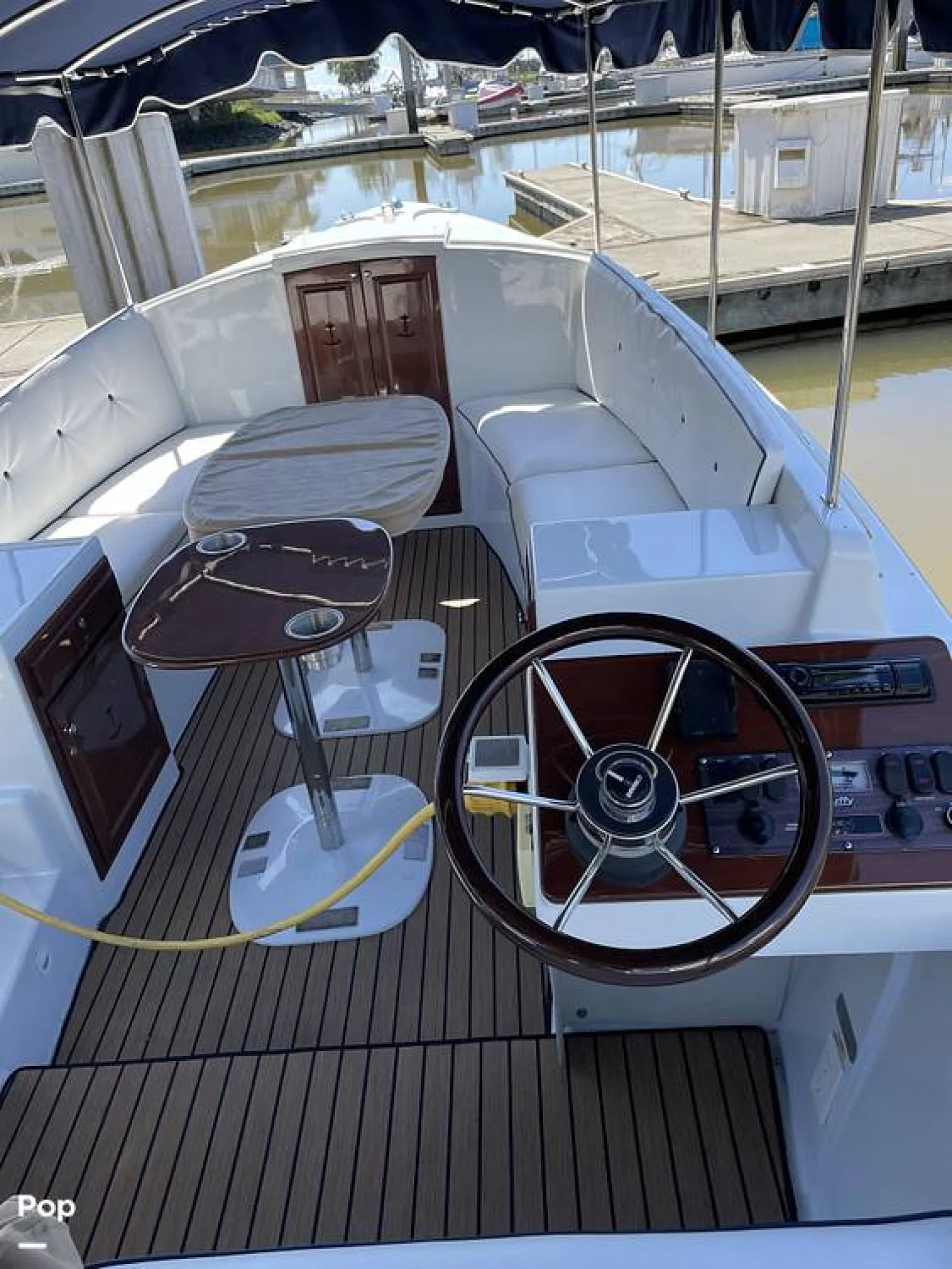 2016 Duffy 22 Cuddy Cabin - Image 3