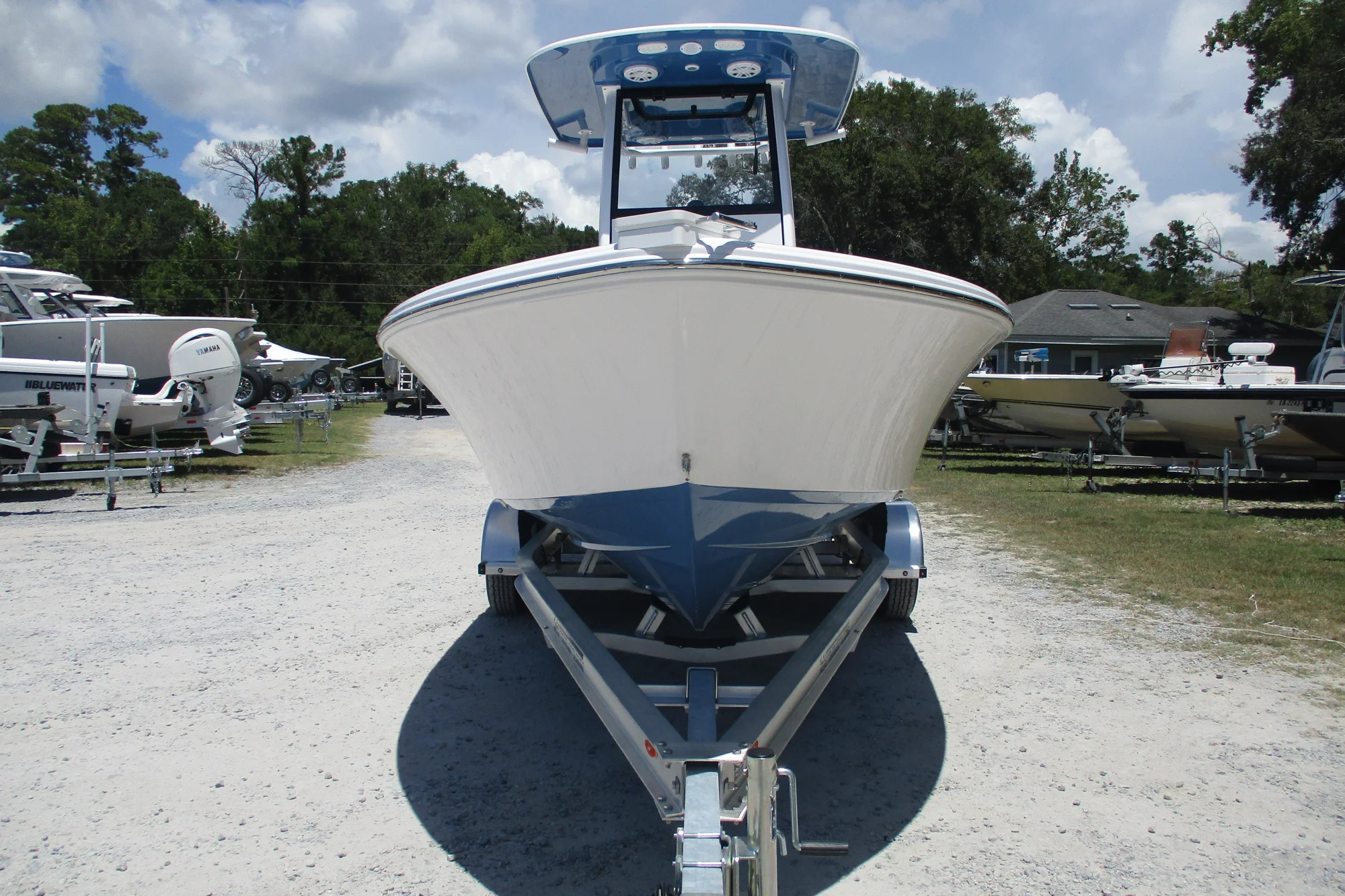 2027 Sportsman Masters 227 Bay Boat - Image 3