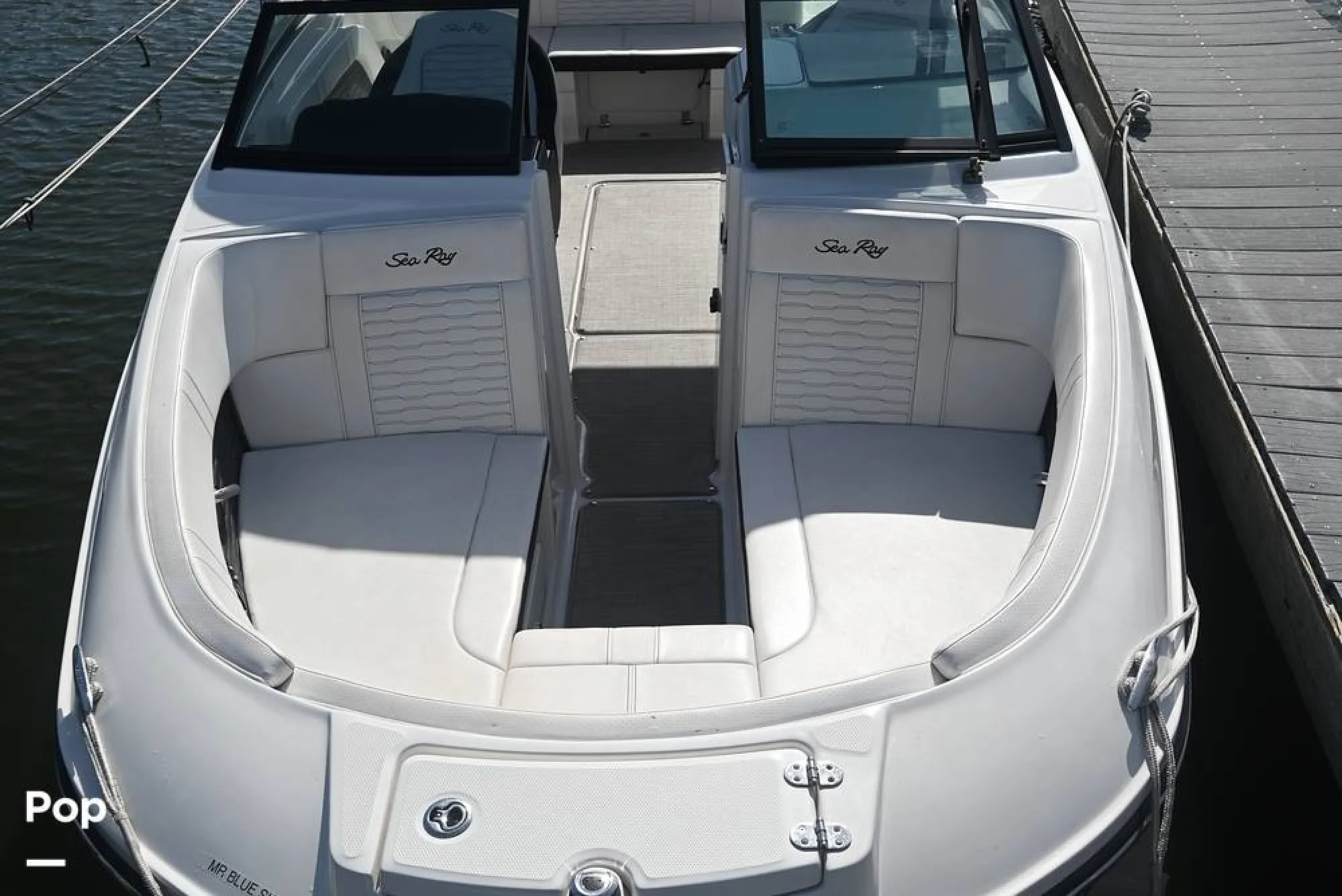 2024 Sea Ray SPX 230 - Image 4