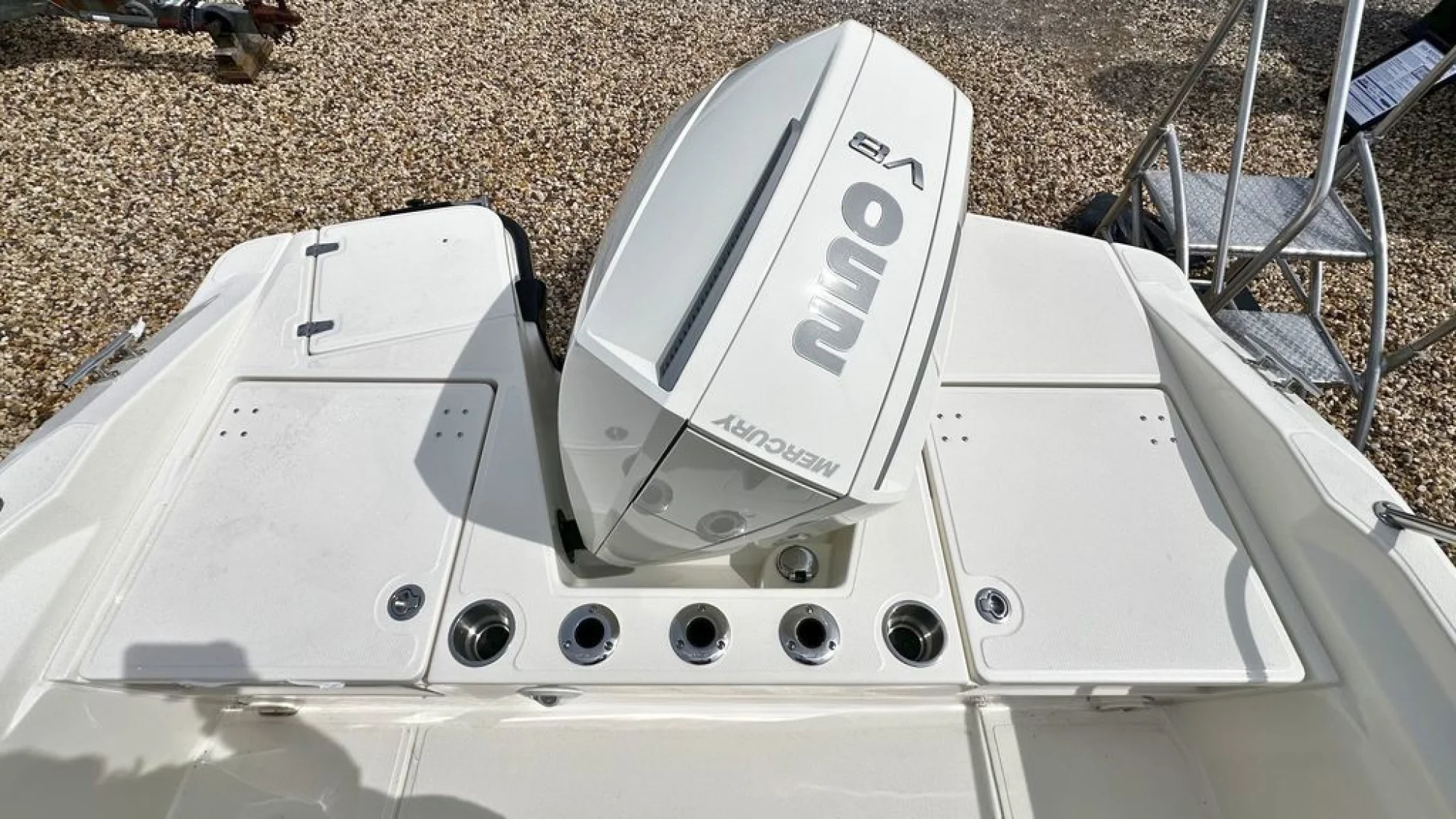 Boston Whaler 220 Dauntless - Image 5