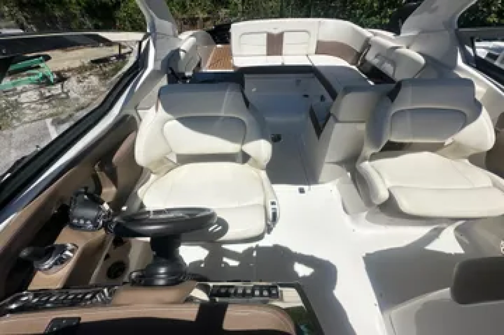 2014 Chaparral 307 SSX - Image 5