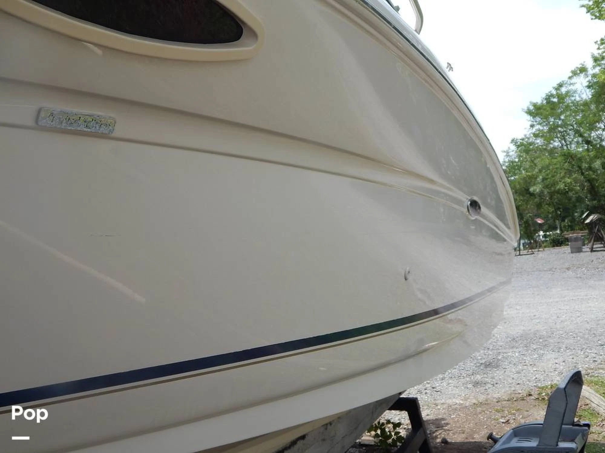 2004 Sea Ray 240 Sundeck - Image 5