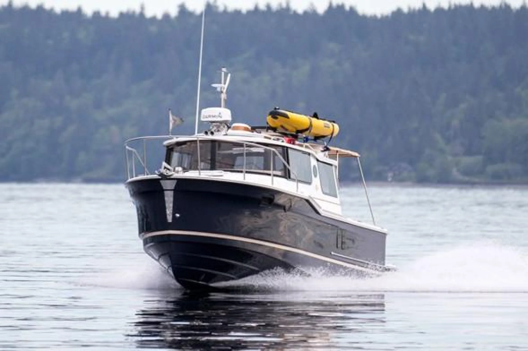 2026 Ranger Tugs R-27 - Image 2