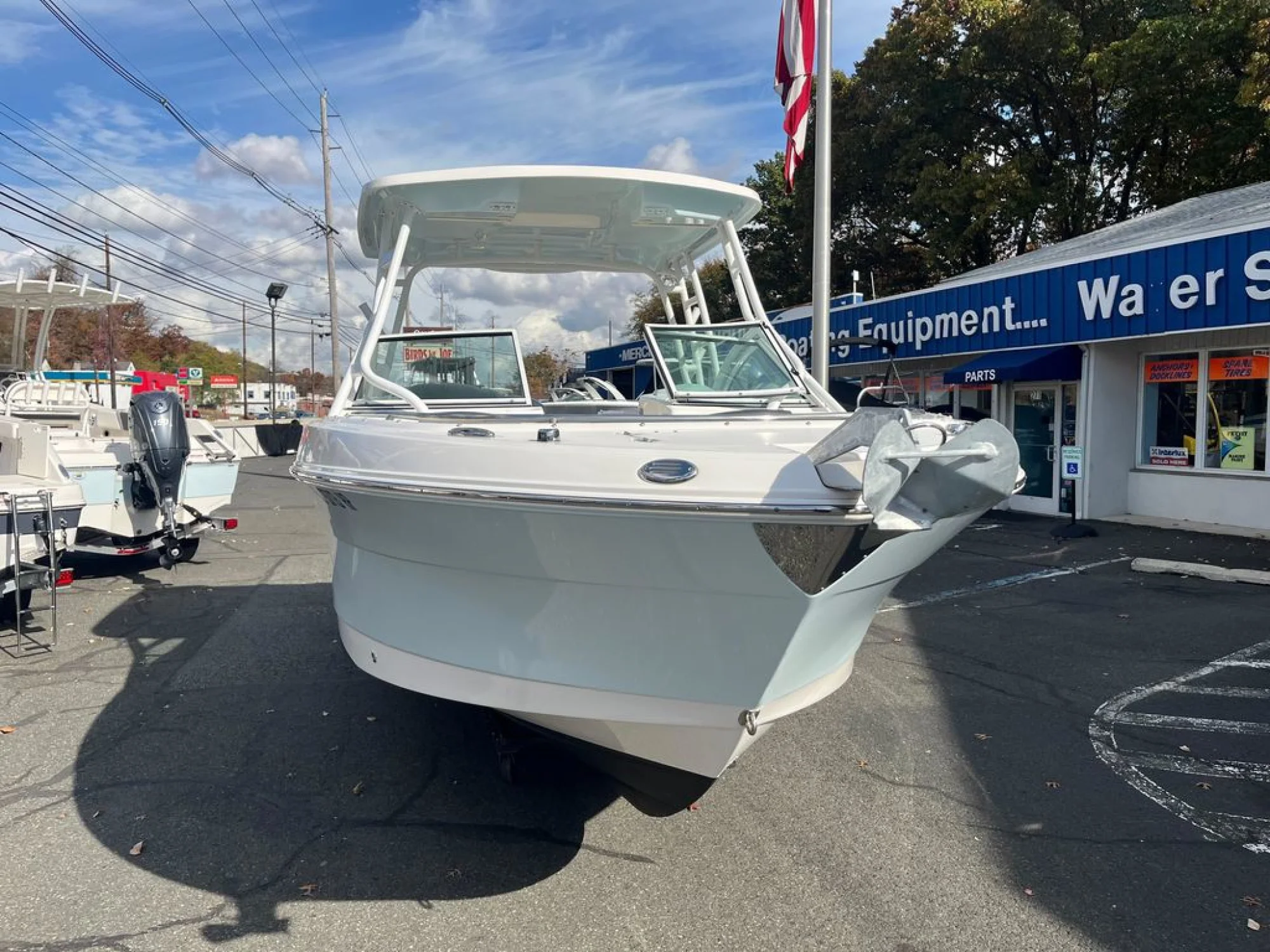 2020 Robalo R247 Dual Console - Image 3