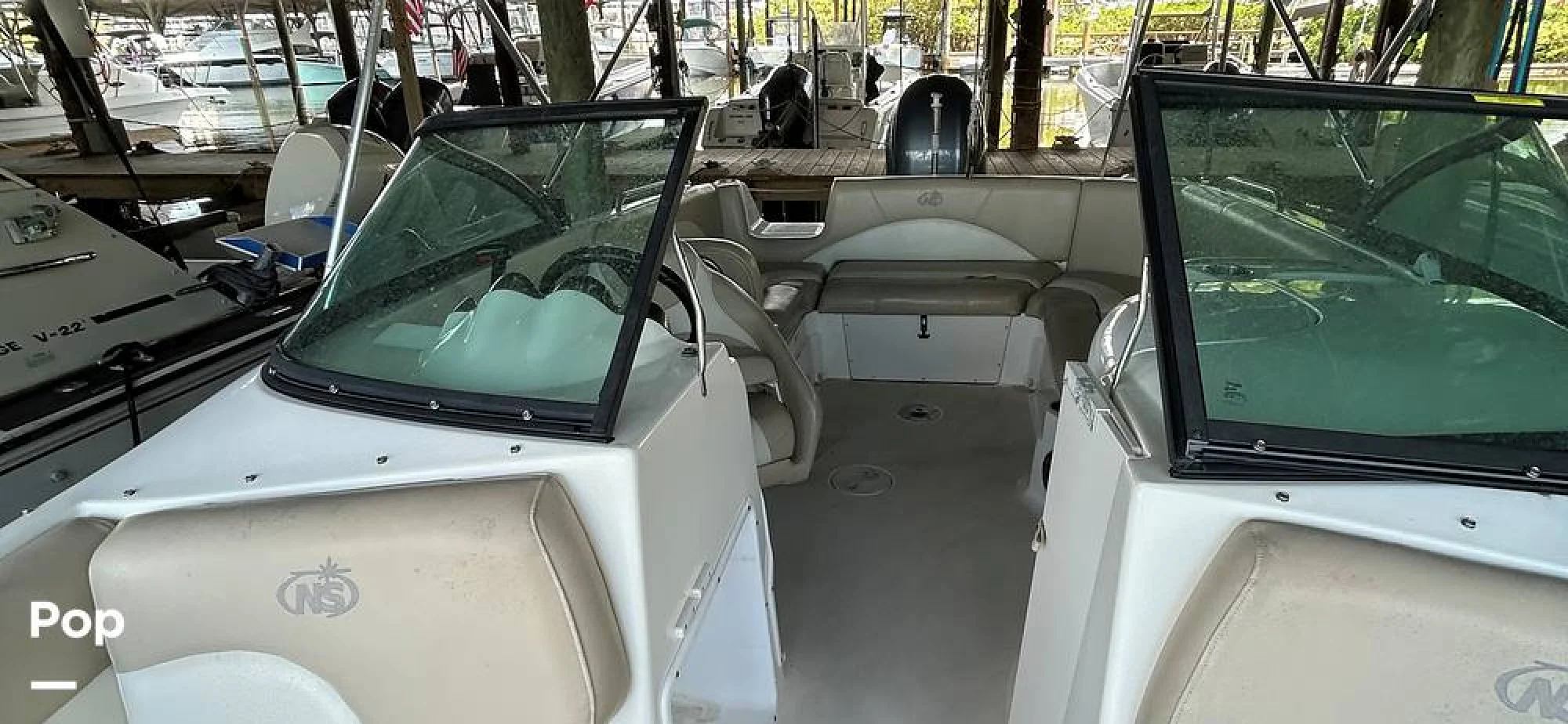 2016 NauticStar 223 DC Sport Deck - Image 5