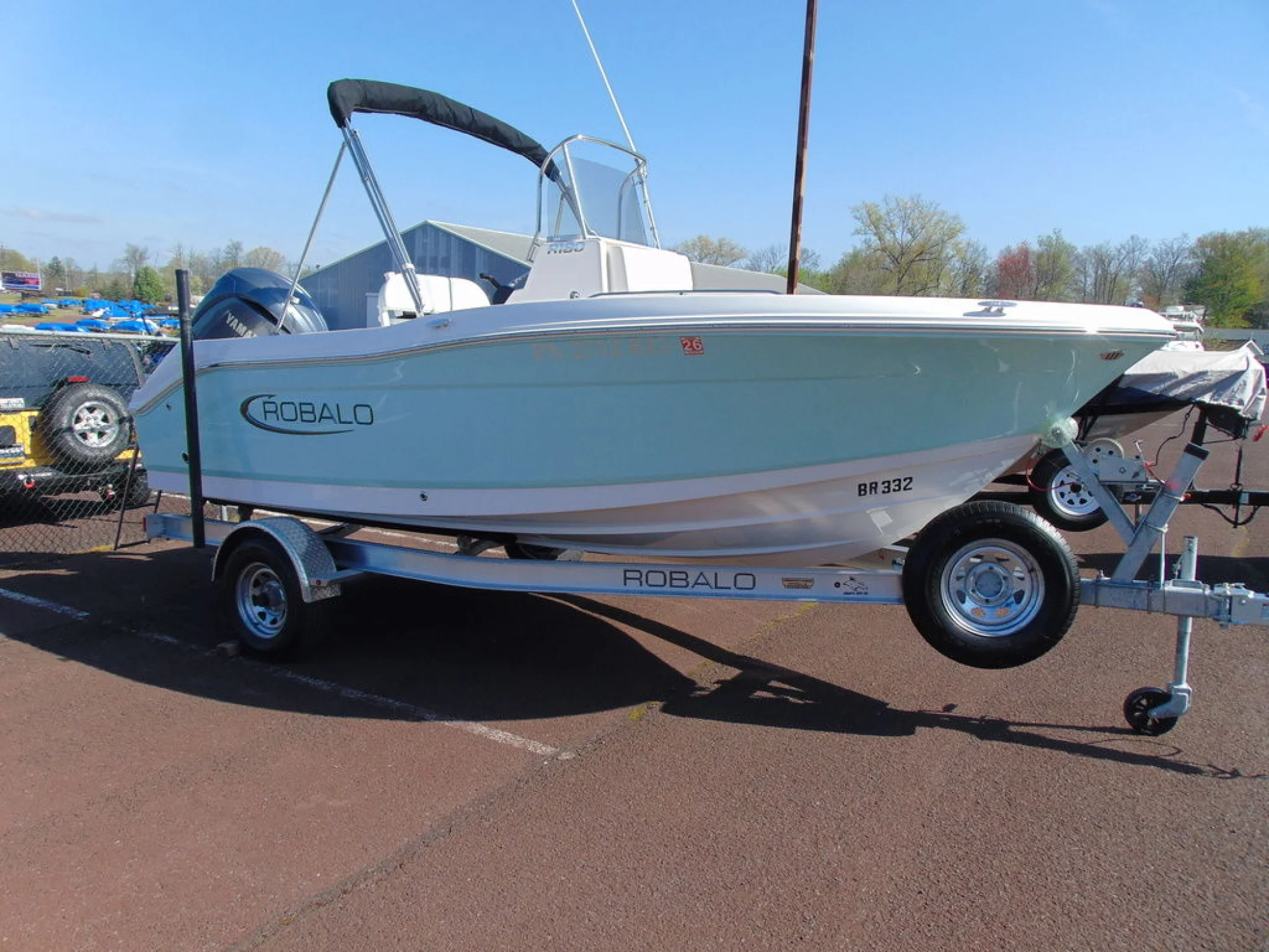 Robalo R180