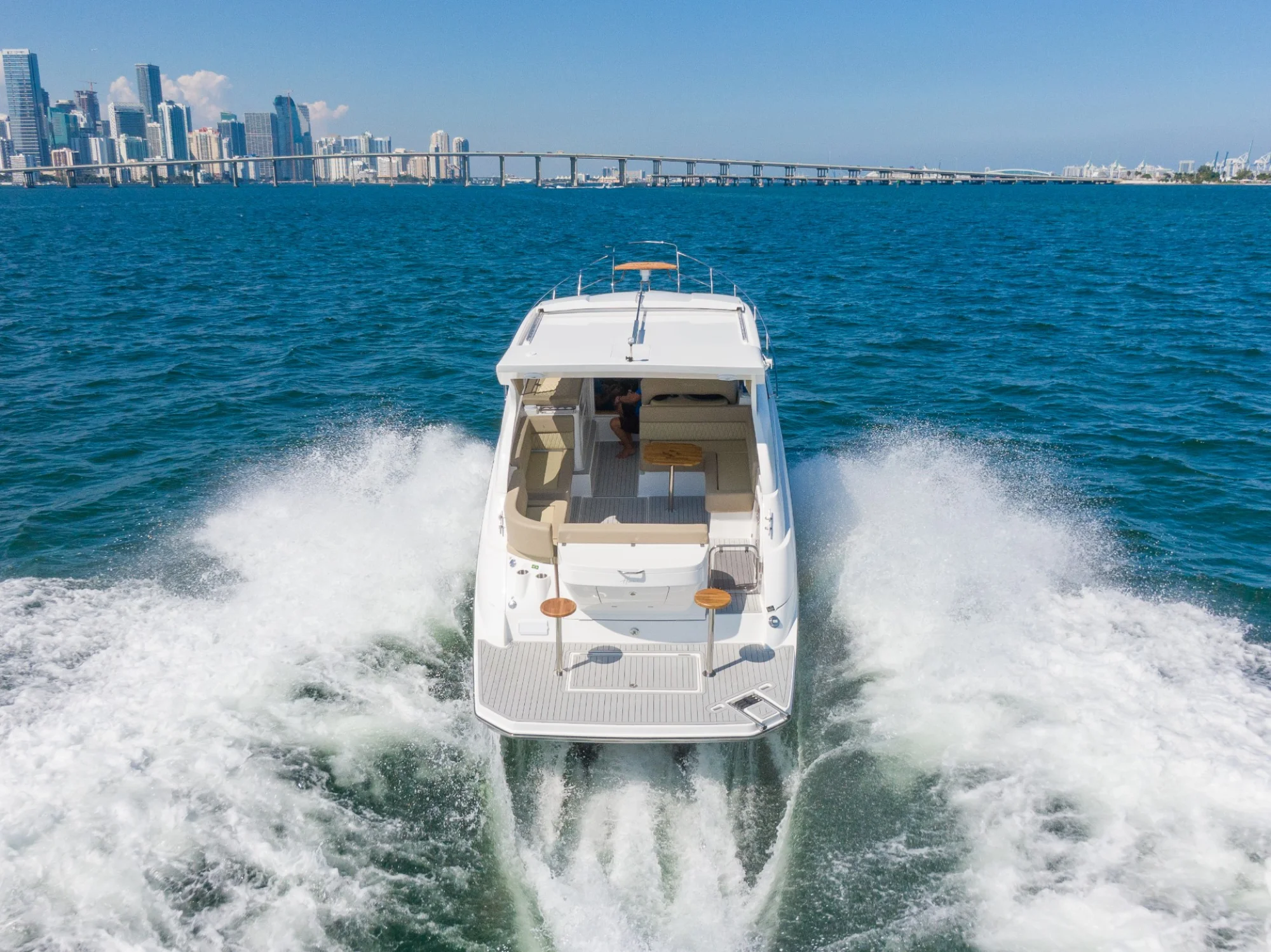 2027 Hanover 375-Inboard - Image 4