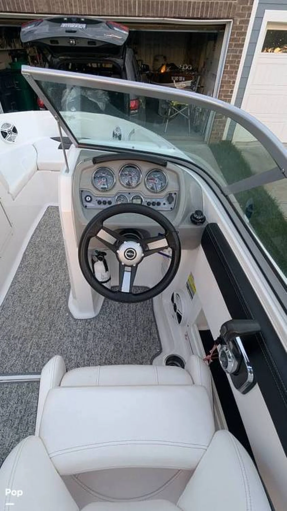 2018 Chaparral H2O 19 Sport - Image 5