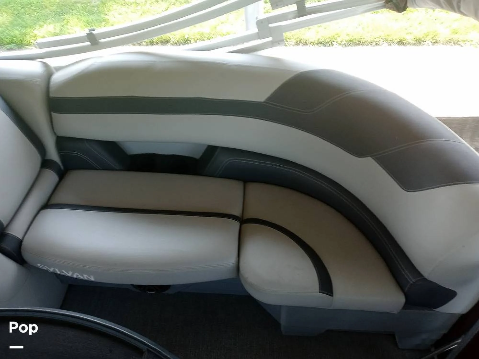 2021 Sylvan L3 LZ - Image 3