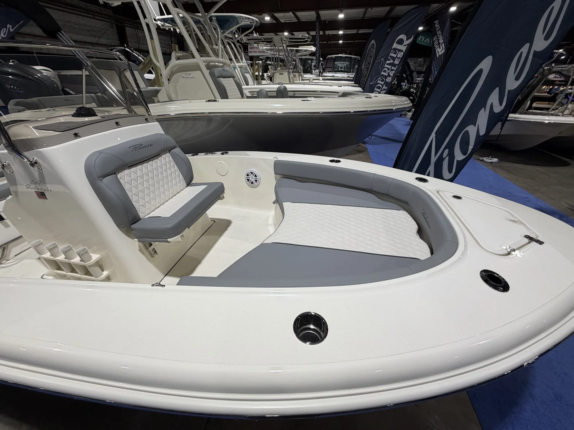 2026 Pioneer 180 Islander - Image 4