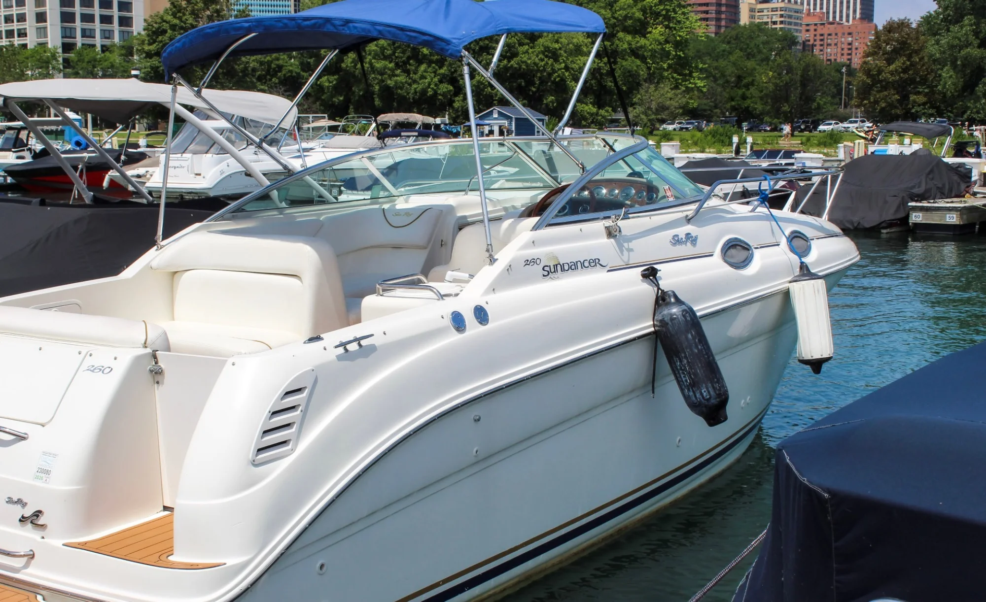 Turn-Key 1999 Sea Ray 260 Sundancer – Ready for Immediate Enjoyment - Image 2