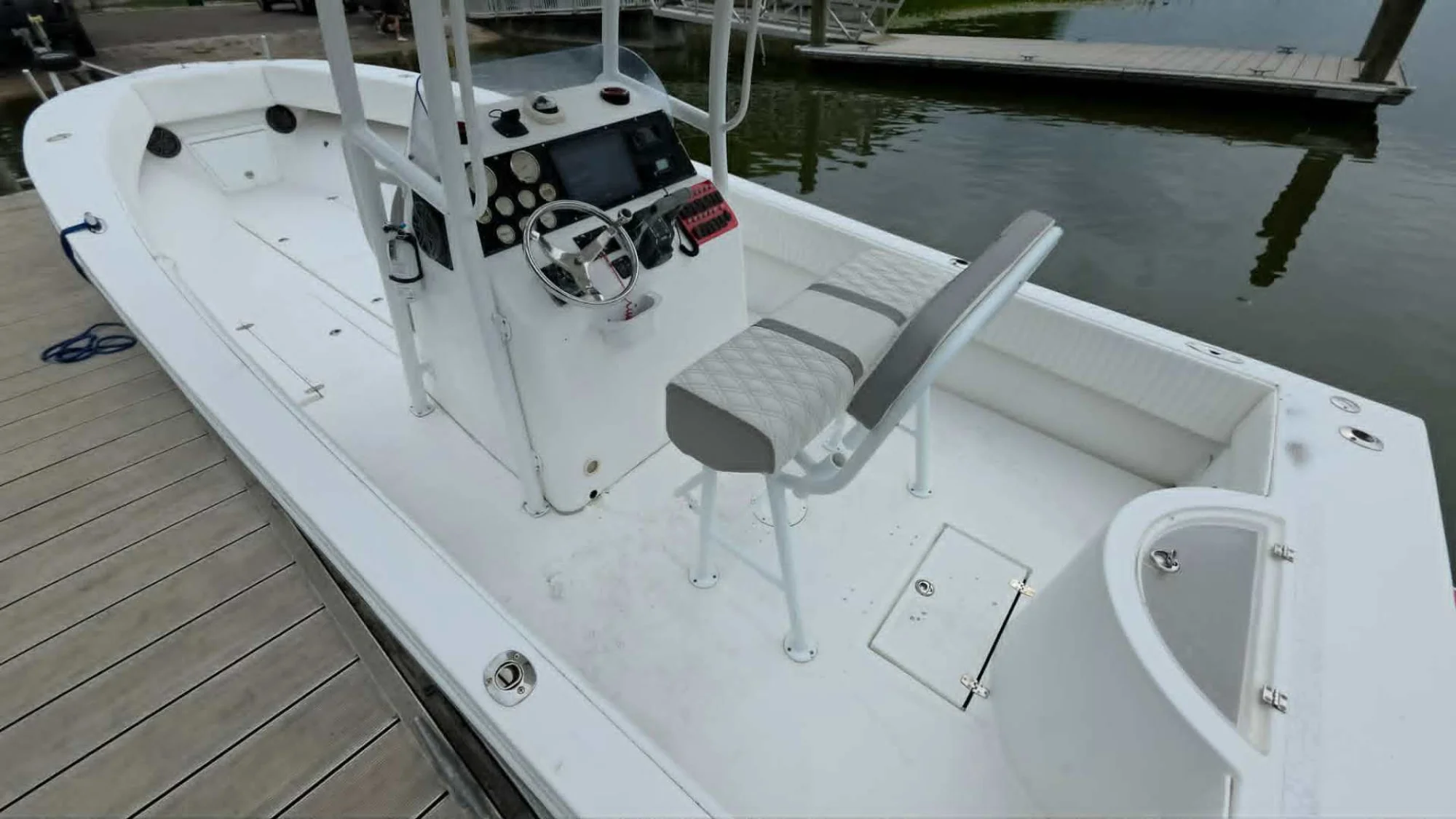 2007 Avanti 26 SP - Image 4