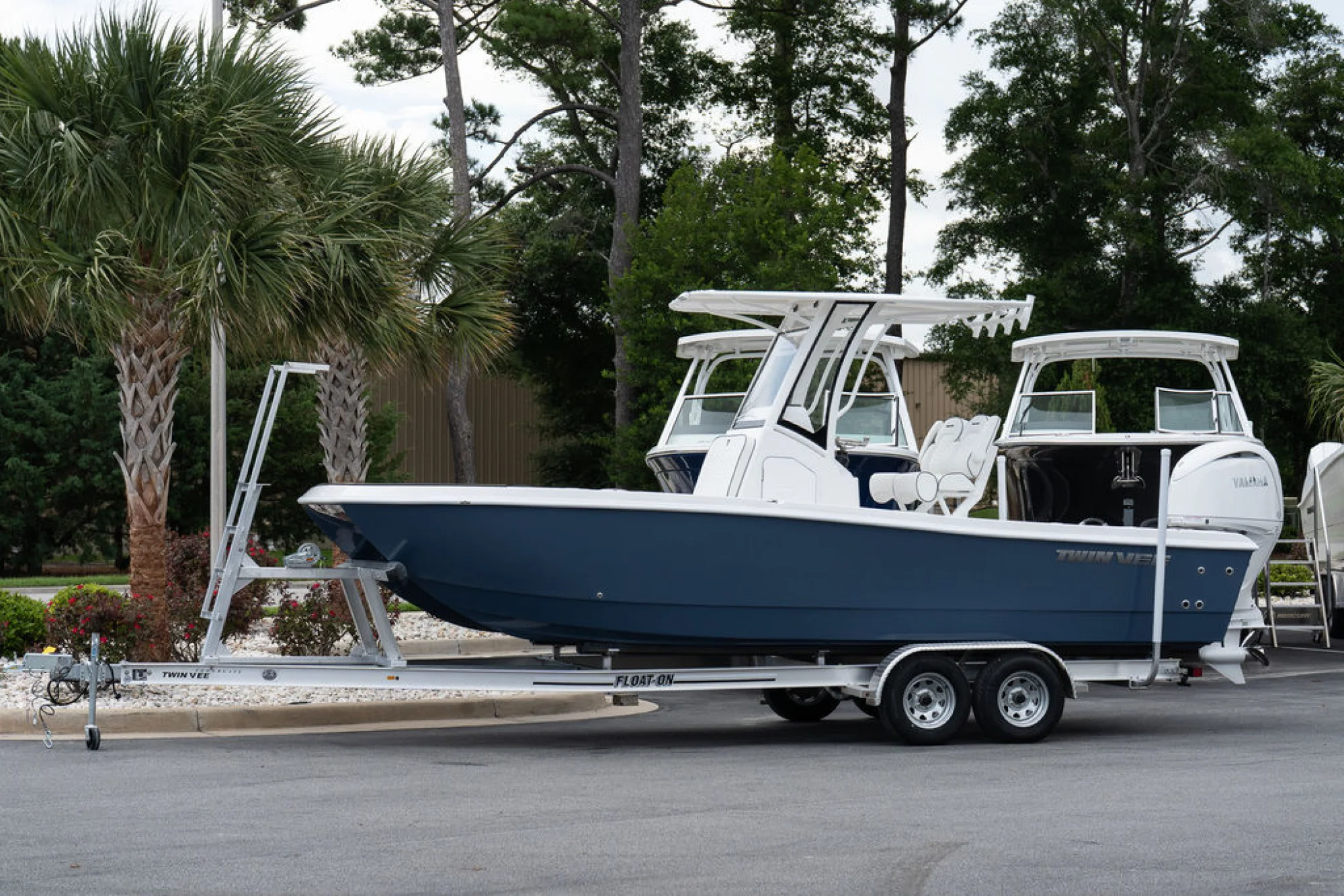 Twin Vee 22 BAYCAT - Main Image