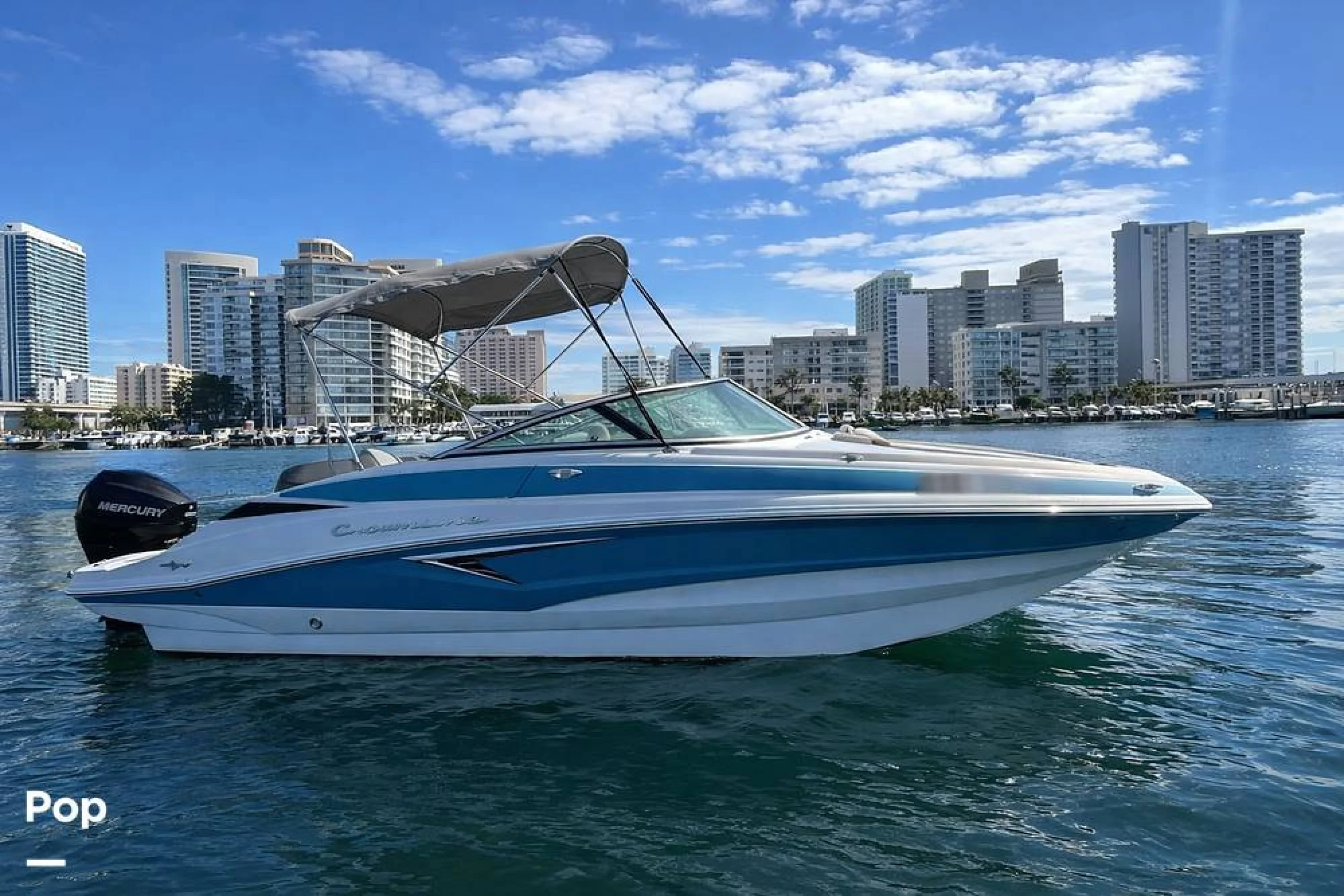 2023 Crownline E235XS - Image 2