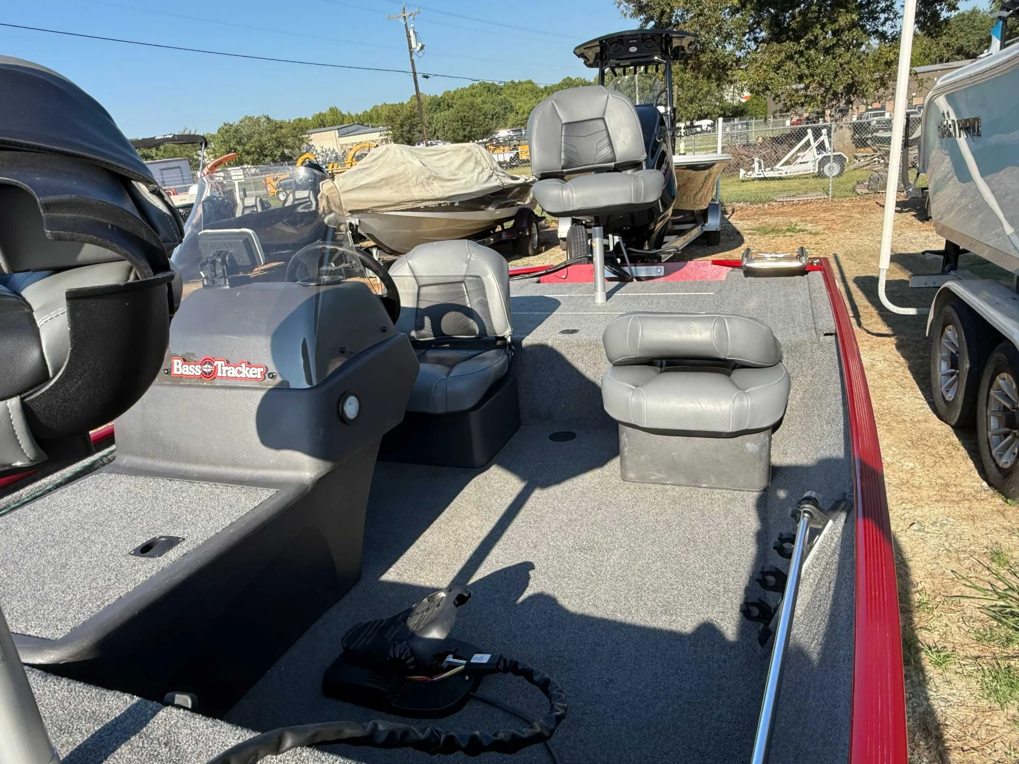 2023 Bass Tracker Classic XL - Image 4