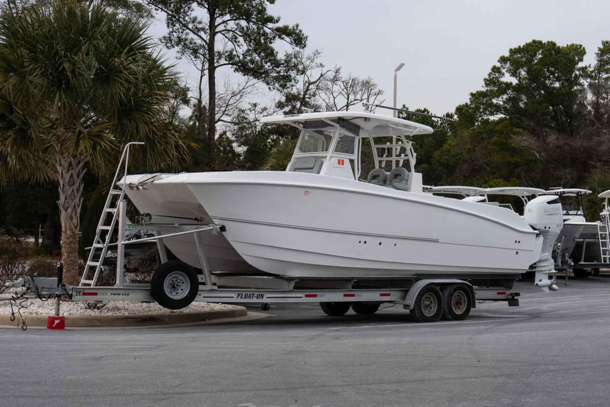 Twin Vee 280 GFX - Image 2