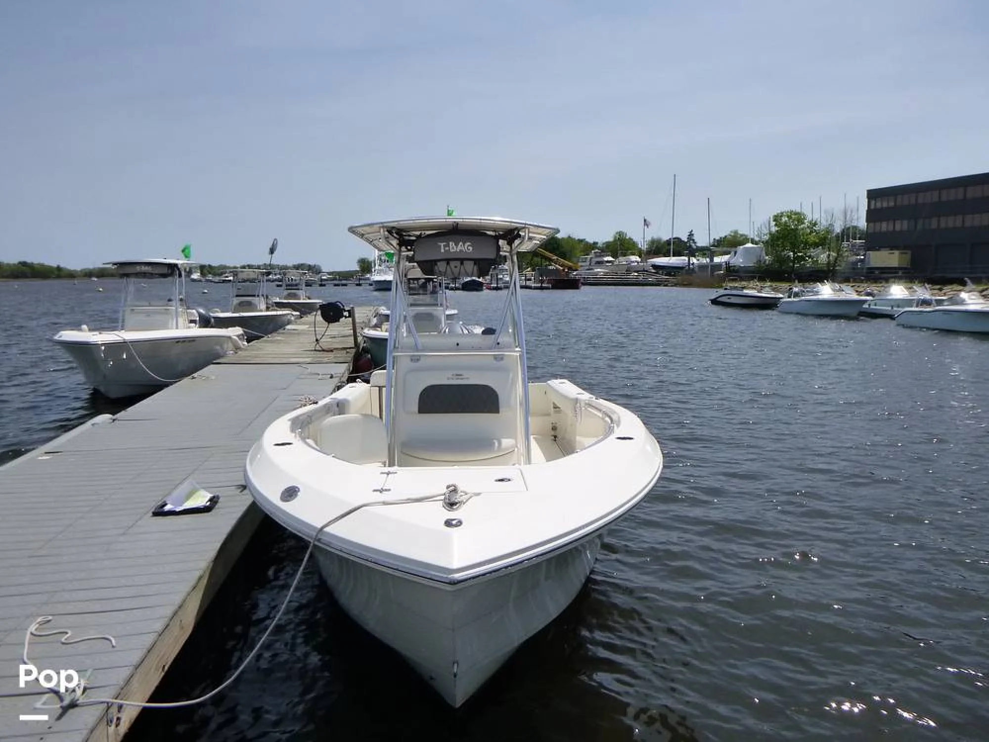 2022 Cobia 237 CC - Image 3