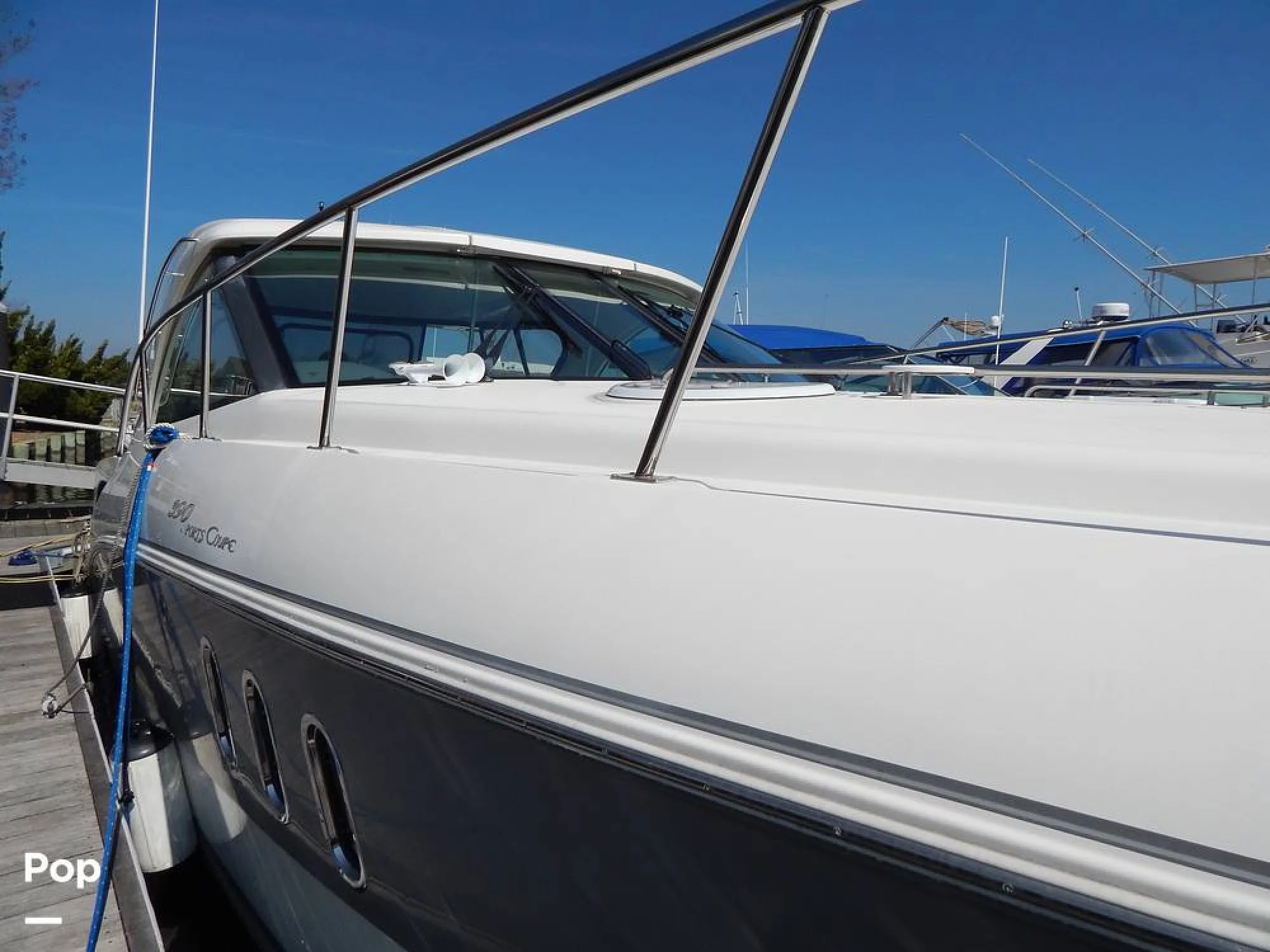 2007 Cruisers Yachts 390 Sports Coupe - Image 5