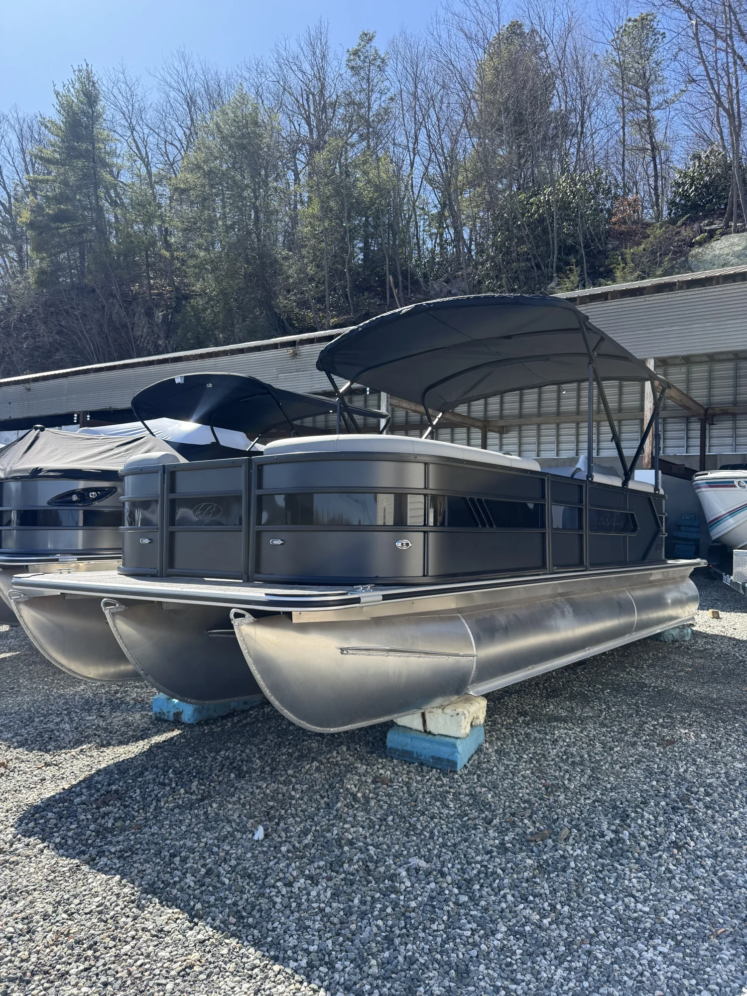 2026 Bentley Pontoons Bolt 223 - Main Image