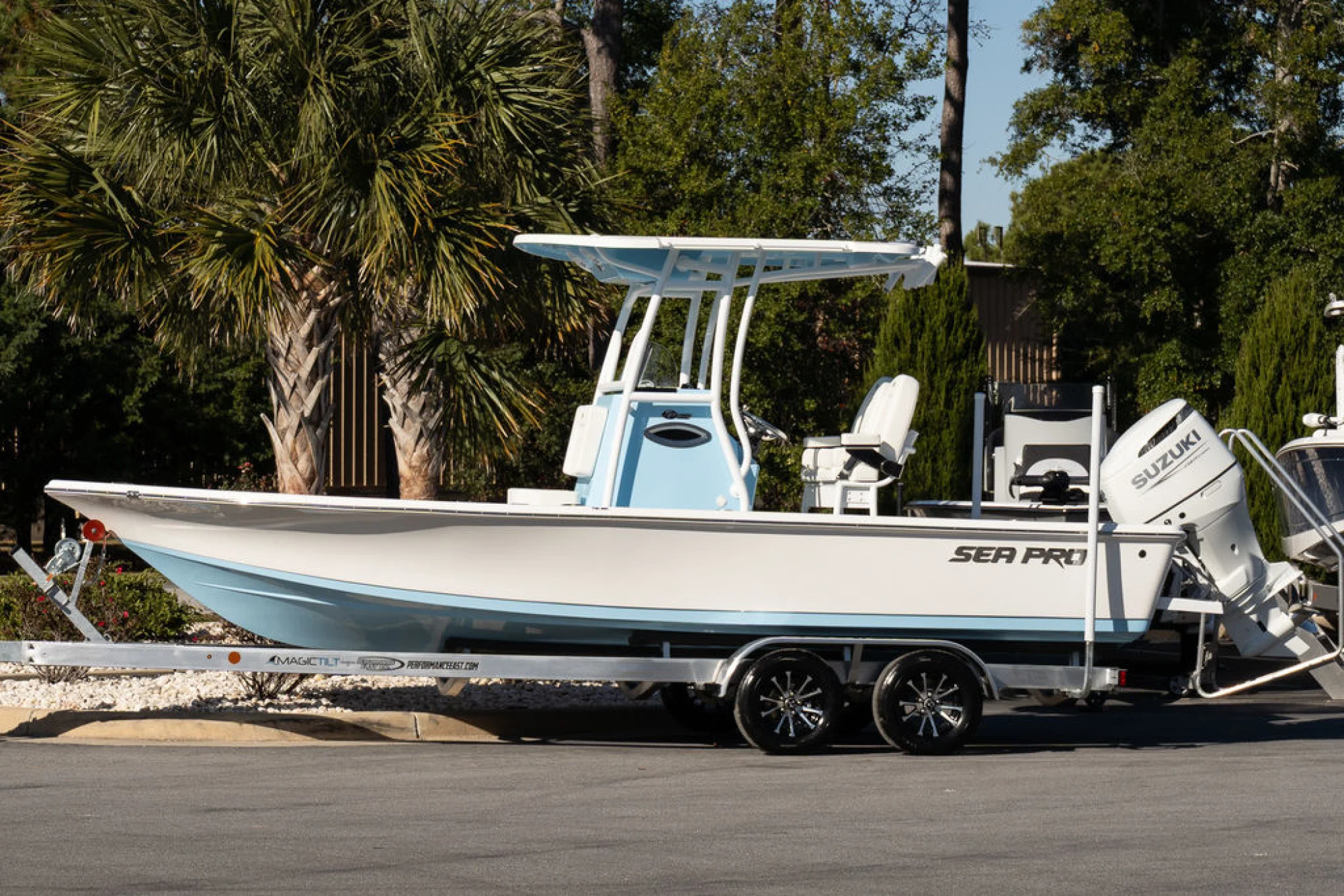 Sea Pro 230 DLX
